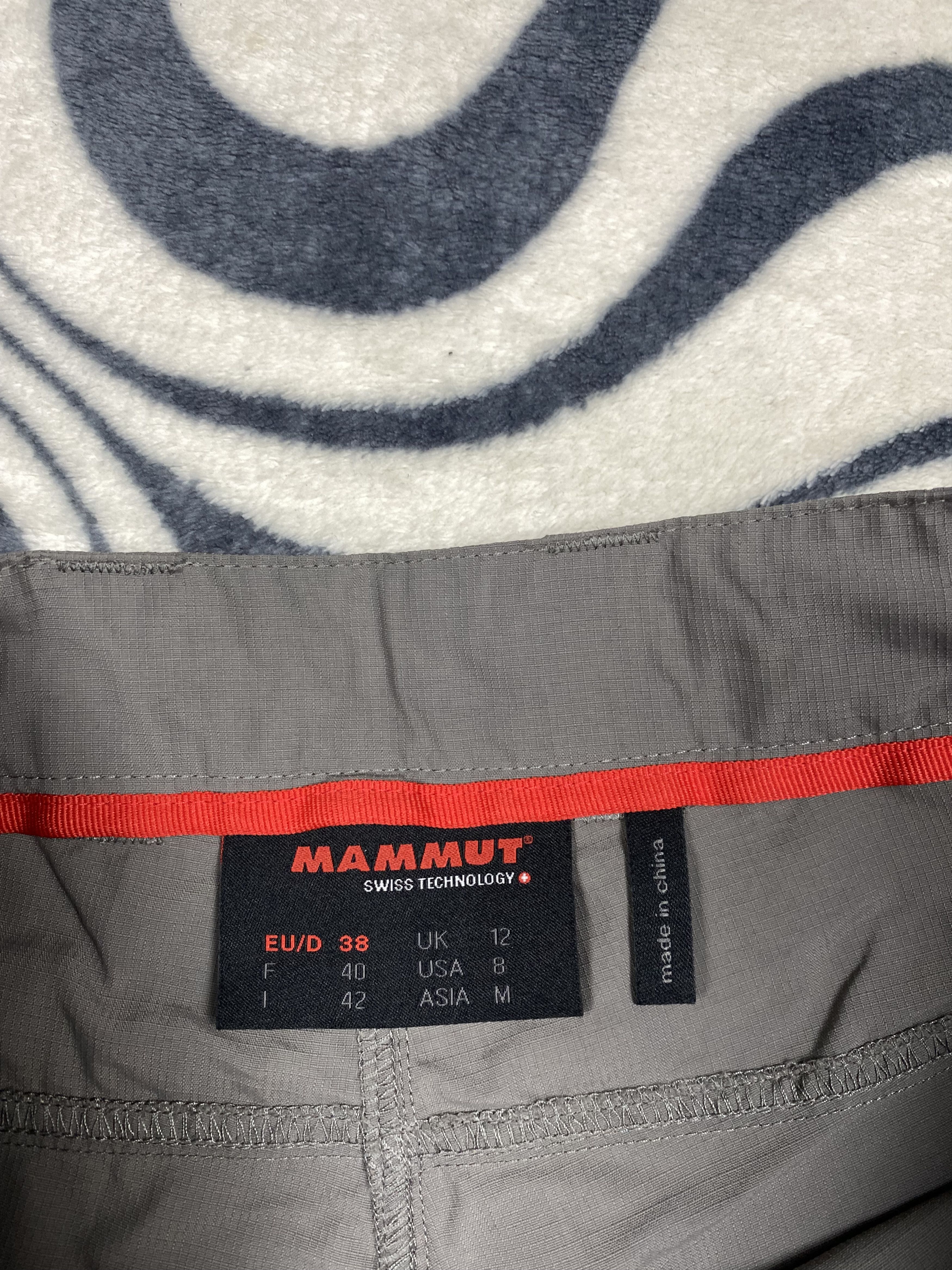 Mammut Mammut Womens Outdoor Trekking Cargo Pants Shorts Size 30" / US 8 / IT 44 - 5 Thumbnail