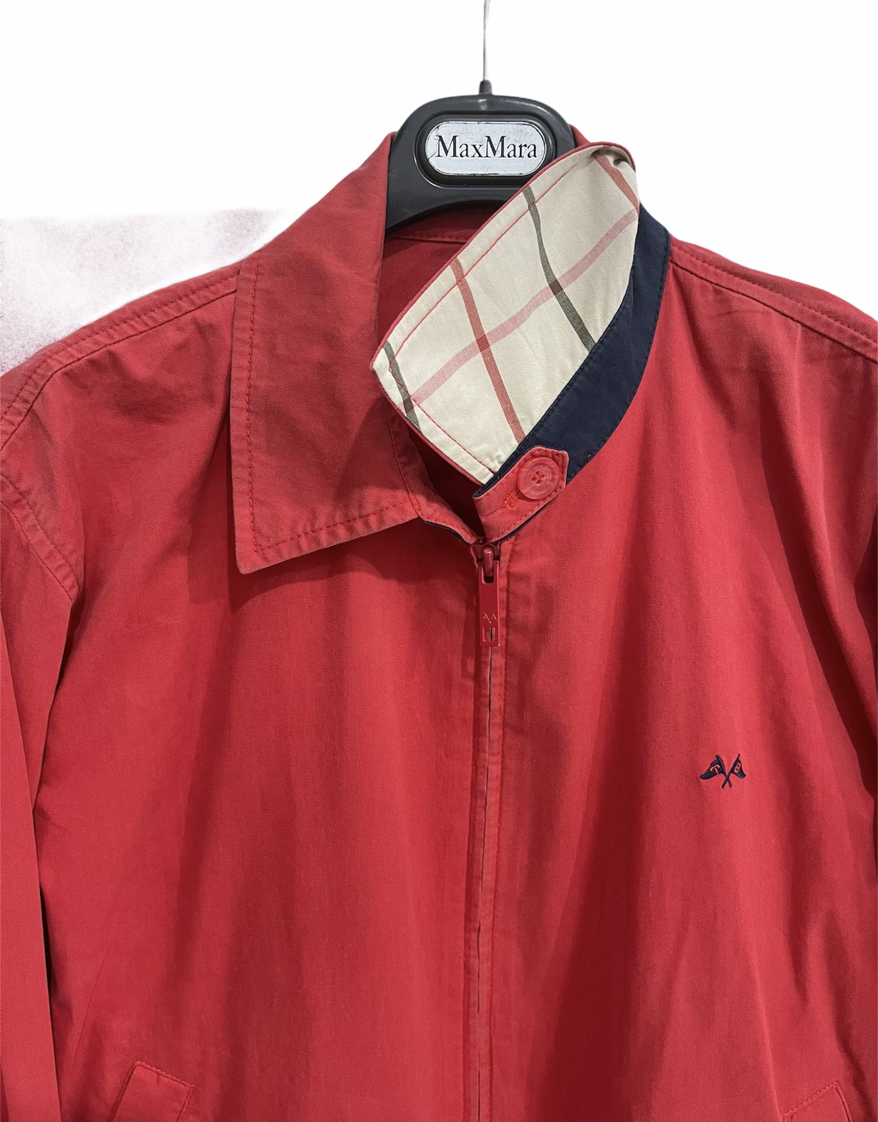 Burberry 🔥TB Burberry light jacket tb Burberry size M red Size US M / EU 48-50 / 2 - 1 Thumbnail