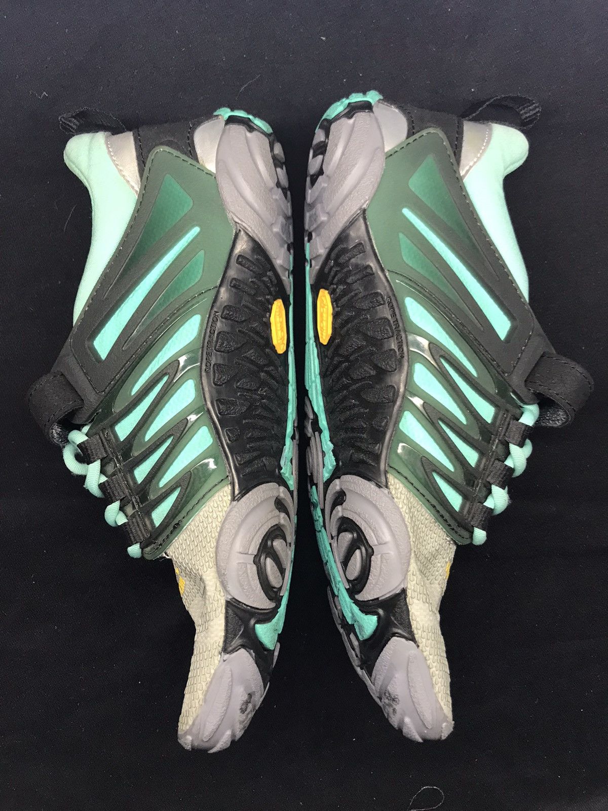 Vibram Vibram Five Fingers V-Train Cross Trainer Grey/Black Size 7 Size US 7 / IT 37 - 5 Thumbnail