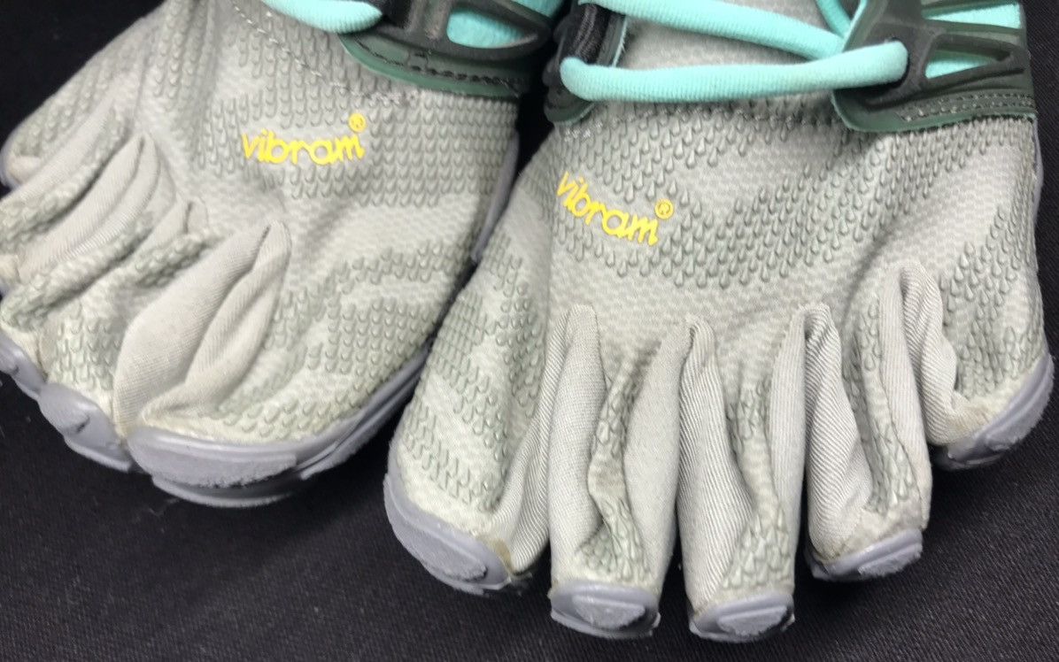 Vibram Vibram Five Fingers V-Train Cross Trainer Grey/Black Size 7 Size US 7 / IT 37 - 3 Thumbnail