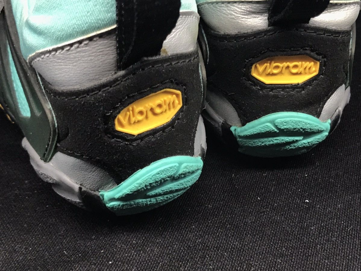 Vibram Vibram Five Fingers V-Train Cross Trainer Grey/Black Size 7 Size US 7 / IT 37 - 16 Thumbnail