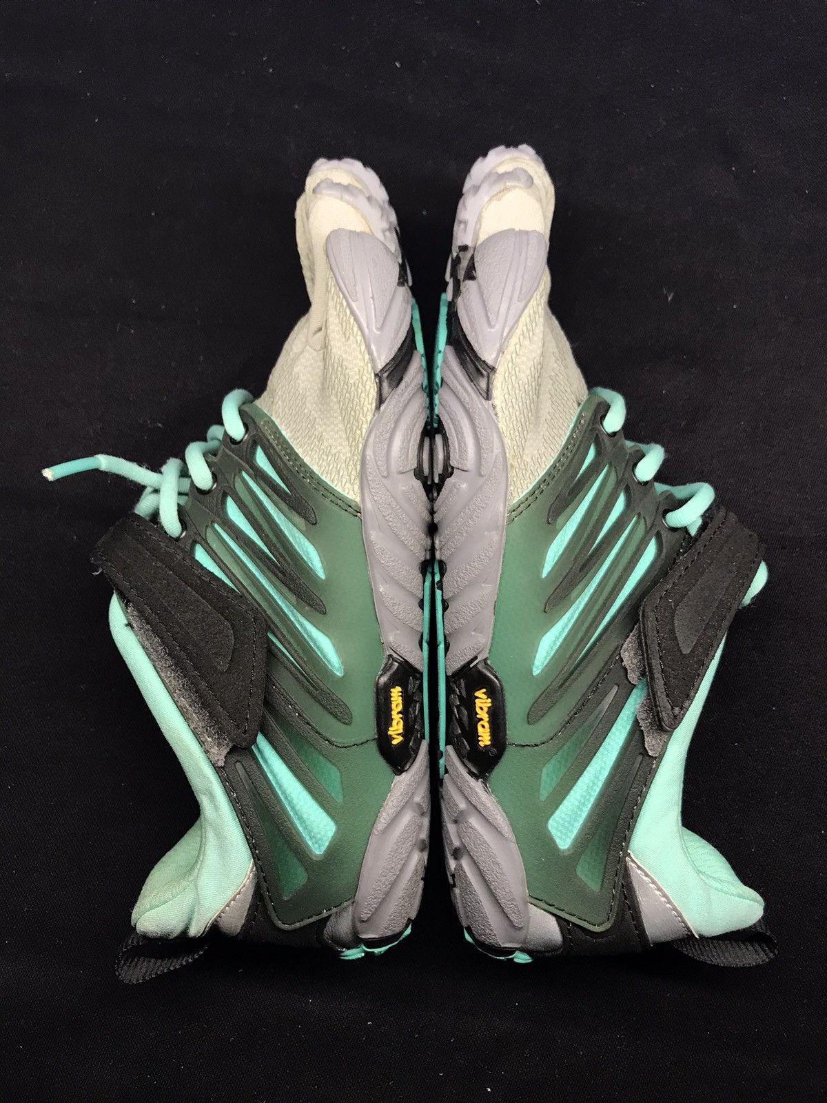 Vibram Vibram Five Fingers V-Train Cross Trainer Grey/Black Size 7 Size US 7 / IT 37 - 4 Thumbnail