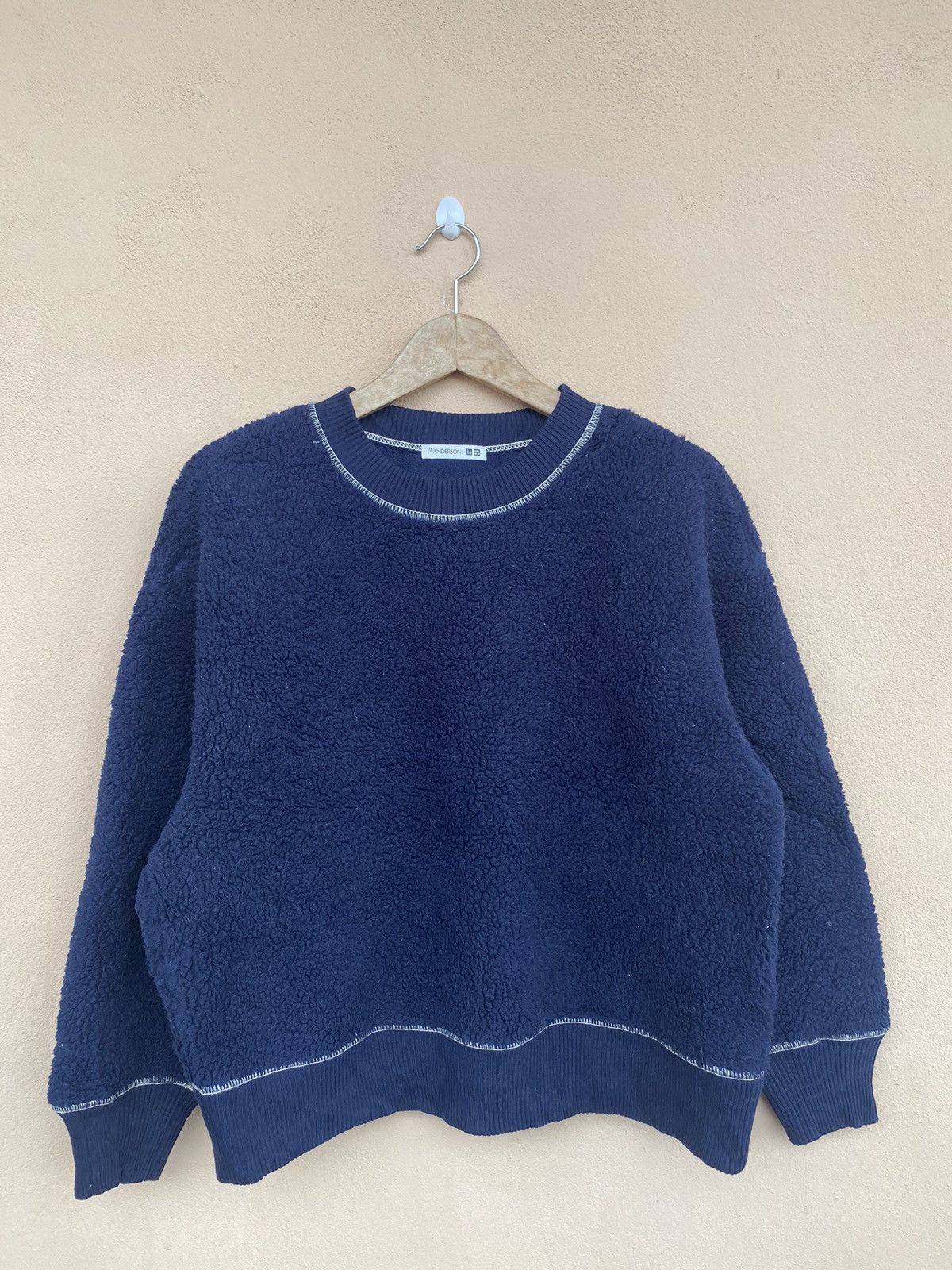 Steals💥 Uniqlo J.W. Anderson crewneck sweatshirt