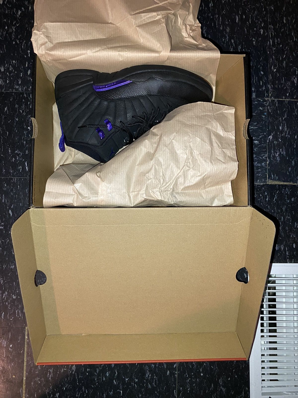 Jordan Brand Jordan 12 Dark Concord Size US 11 / EU 44 - 4 Thumbnail