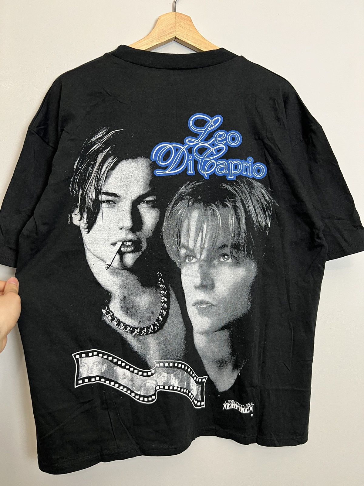 Vintage Vintage 90s Leonardo Dicaprio Leo Movie Rap Tee Rare Hype Size US L / EU 52-54 / 3 - 4 Thumbnail