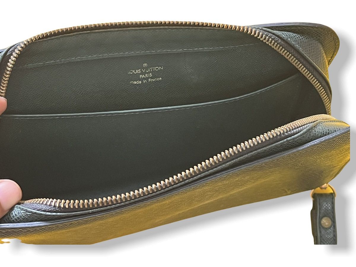 Leather × Louis Vuitton × Vintage Vintage 1980s LOUIS VUITTON Taiga Clutch Leather Size ONE SIZE - 13 Thumbnail