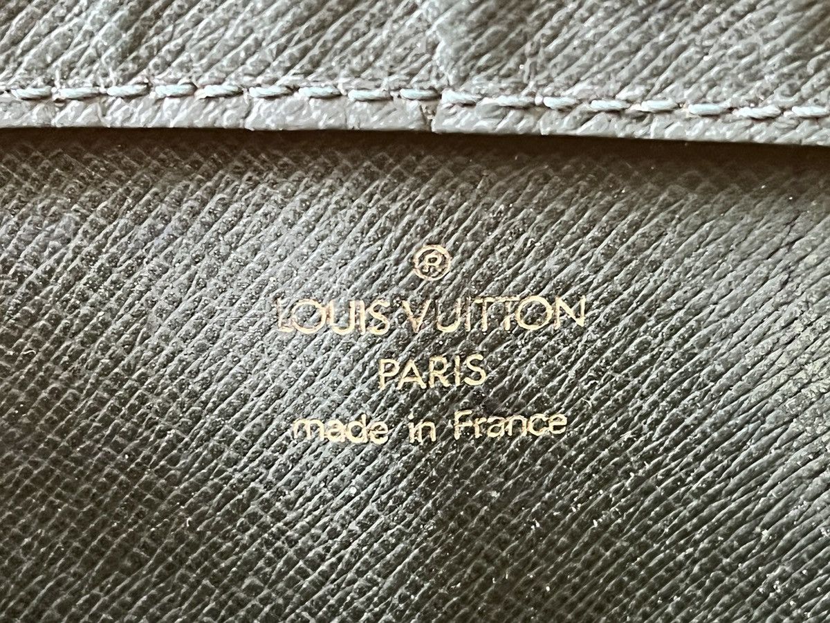 Leather × Louis Vuitton × Vintage Vintage 1980s LOUIS VUITTON Taiga Clutch Leather Size ONE SIZE - 6 Thumbnail