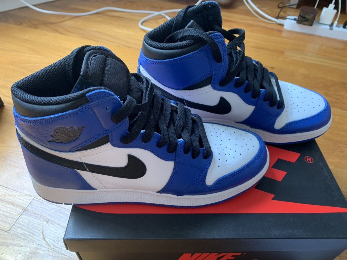 Jordan Brand Air Jordan 1 Retro High OG BG Game Royal 7Y Size US 7 / EU 40 - 4 Thumbnail