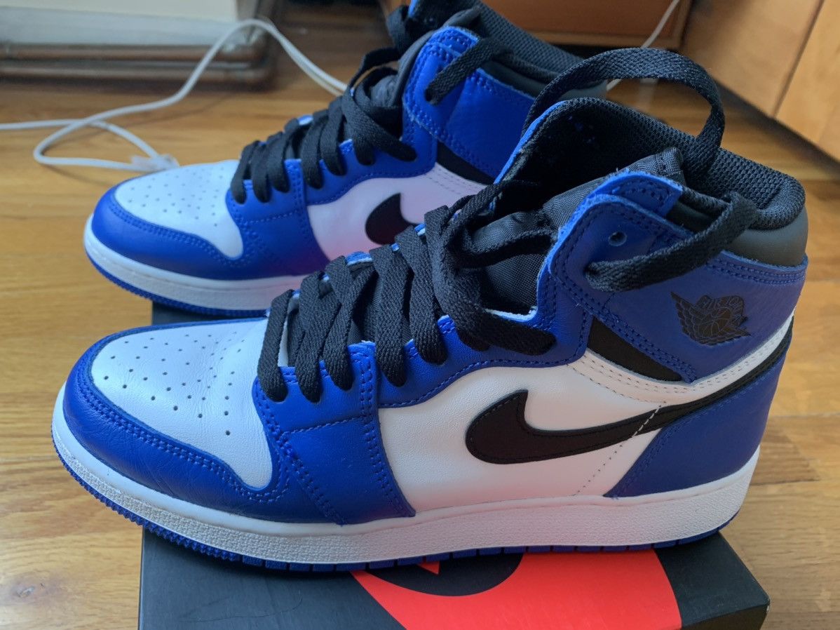 Jordan Brand Air Jordan 1 Retro High OG BG Game Royal 7Y Size US 7 / EU 40 - 2 Thumbnail