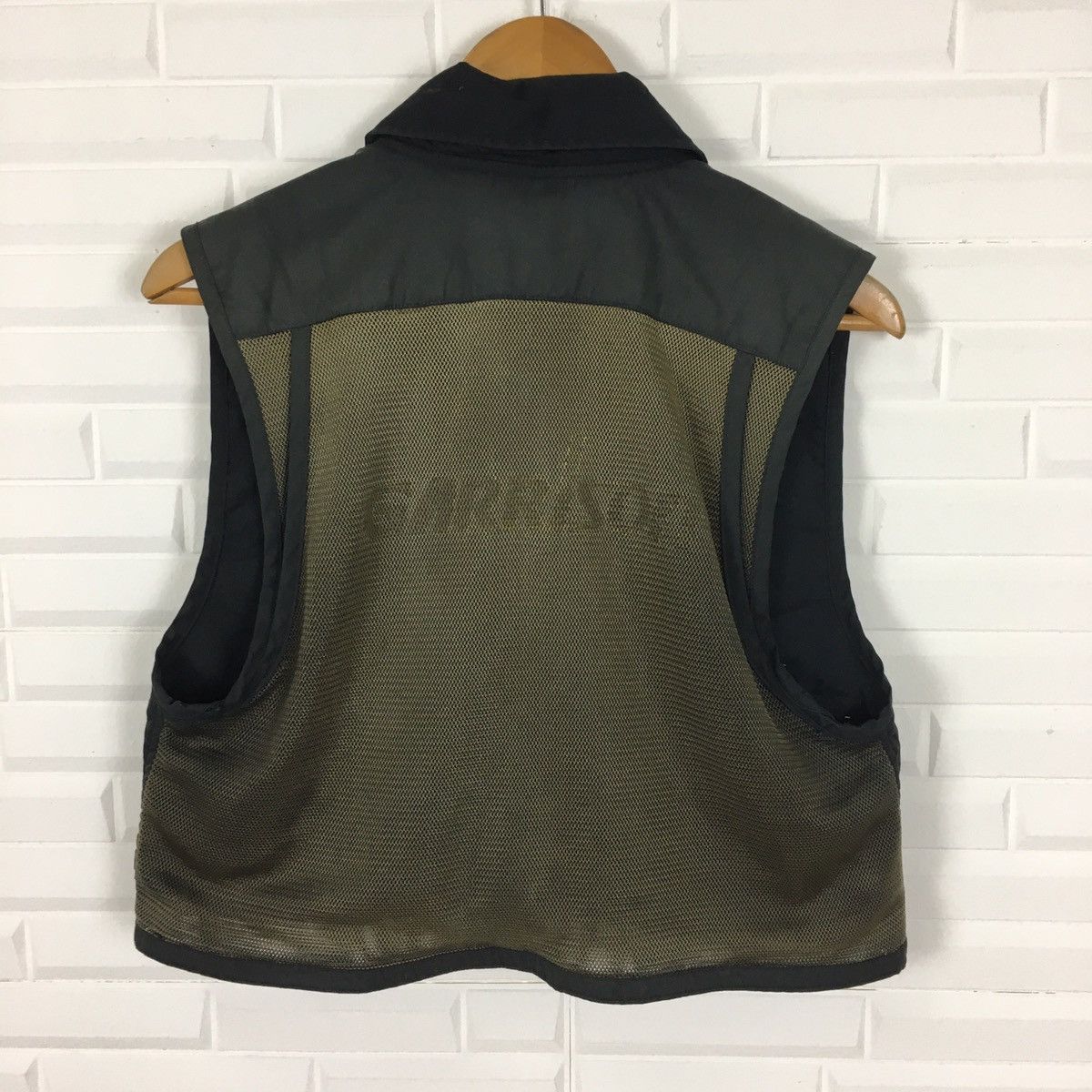 Japanese Brand Japanese Muti Pocket Mesh Outdoor Vest Size US S / EU 44-46 / 1 - 6 Thumbnail