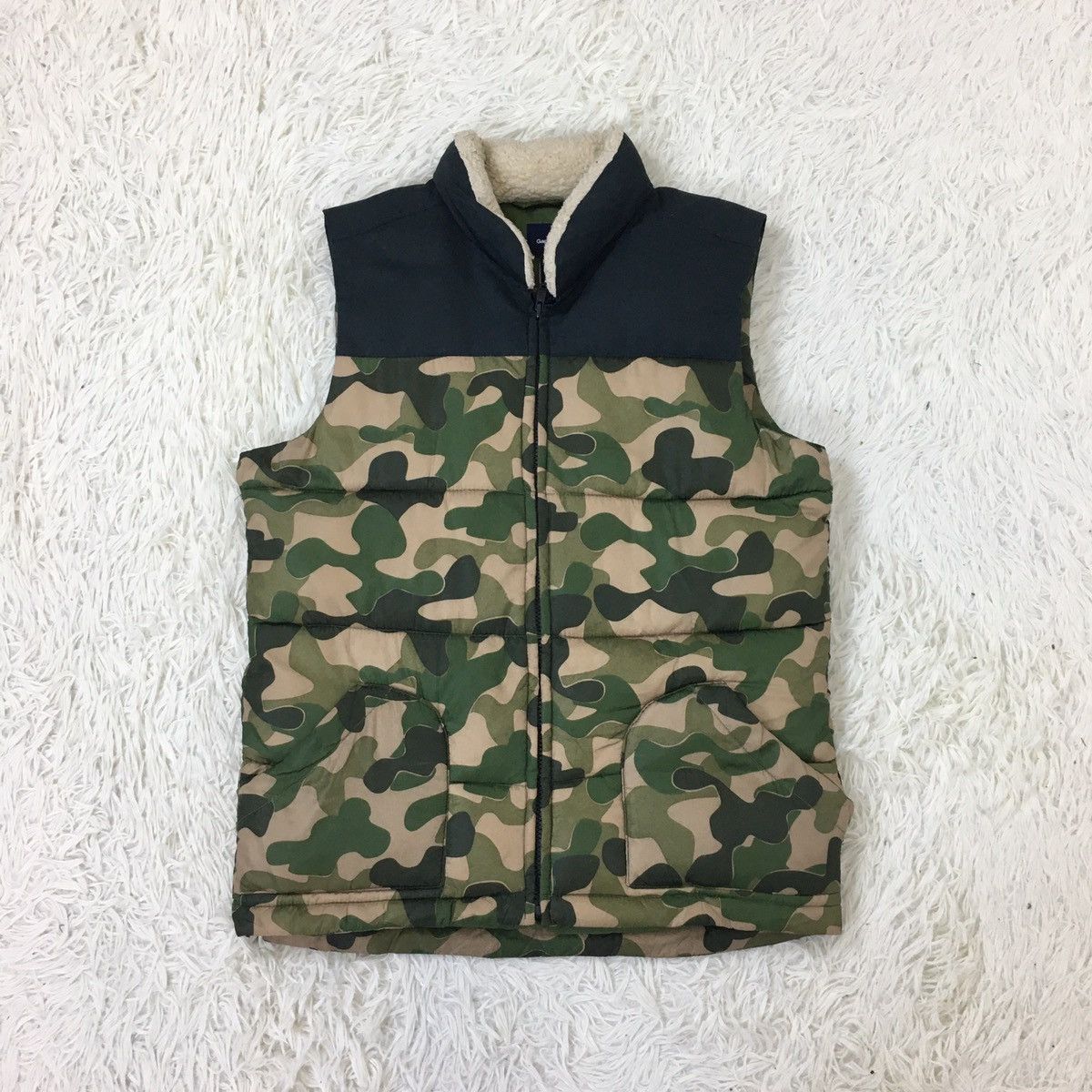 Gap Gap Duck Camo Puffer Vest Inspired By Bape Size US M / EU 48-50 / 2 - 2 Thumbnail