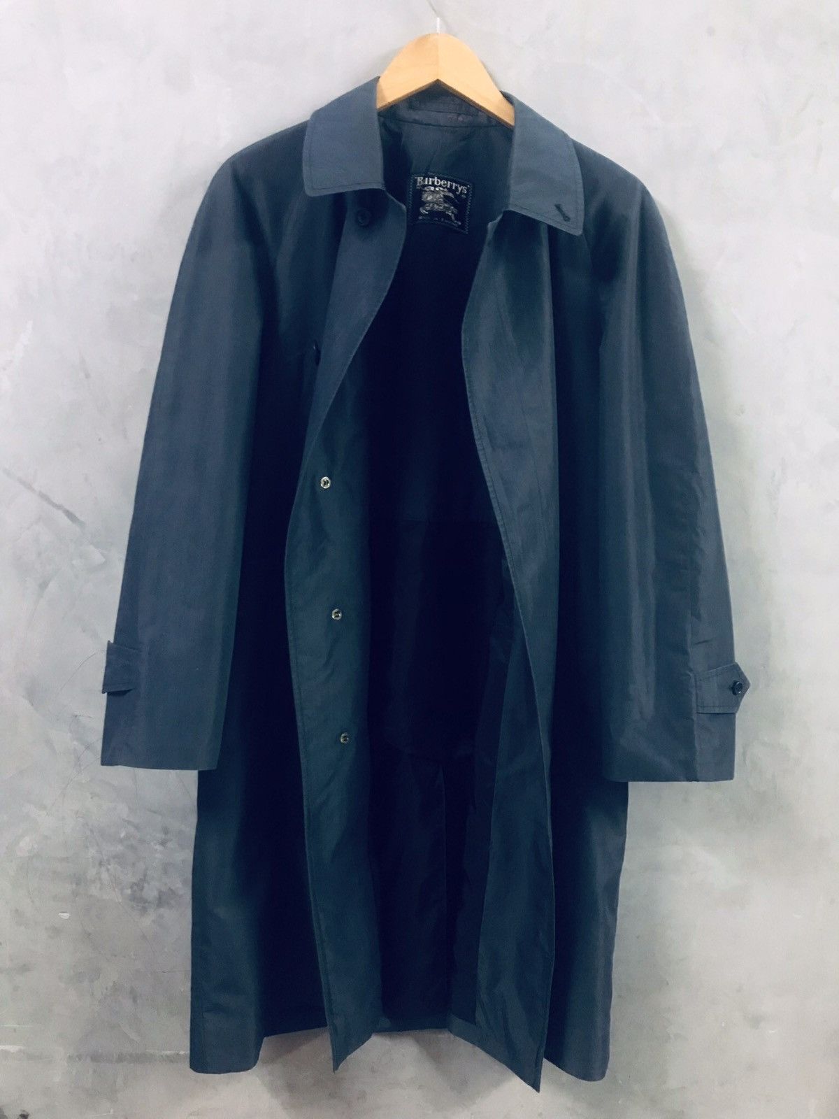 Burberry × Burberry Prorsum × Vintage Vintage Burberrys Long Coat Trench Coat Size US M / EU 48-50 / 2 - 2 Thumbnail