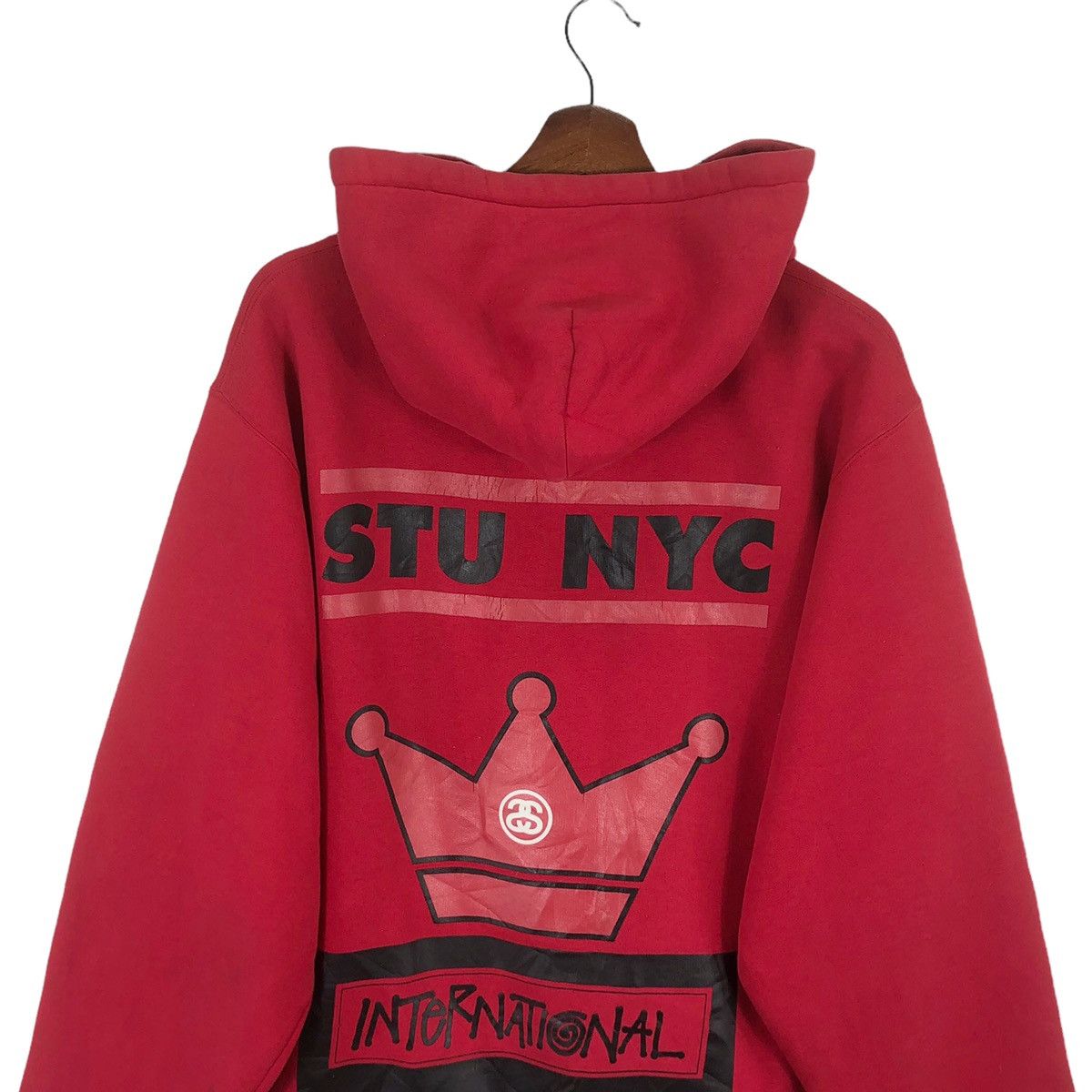 Stussy Vintage Stussy Nyc International Skateboard Hoodie Sweater Size US L / EU 52-54 / 3 - 2 Thumbnail