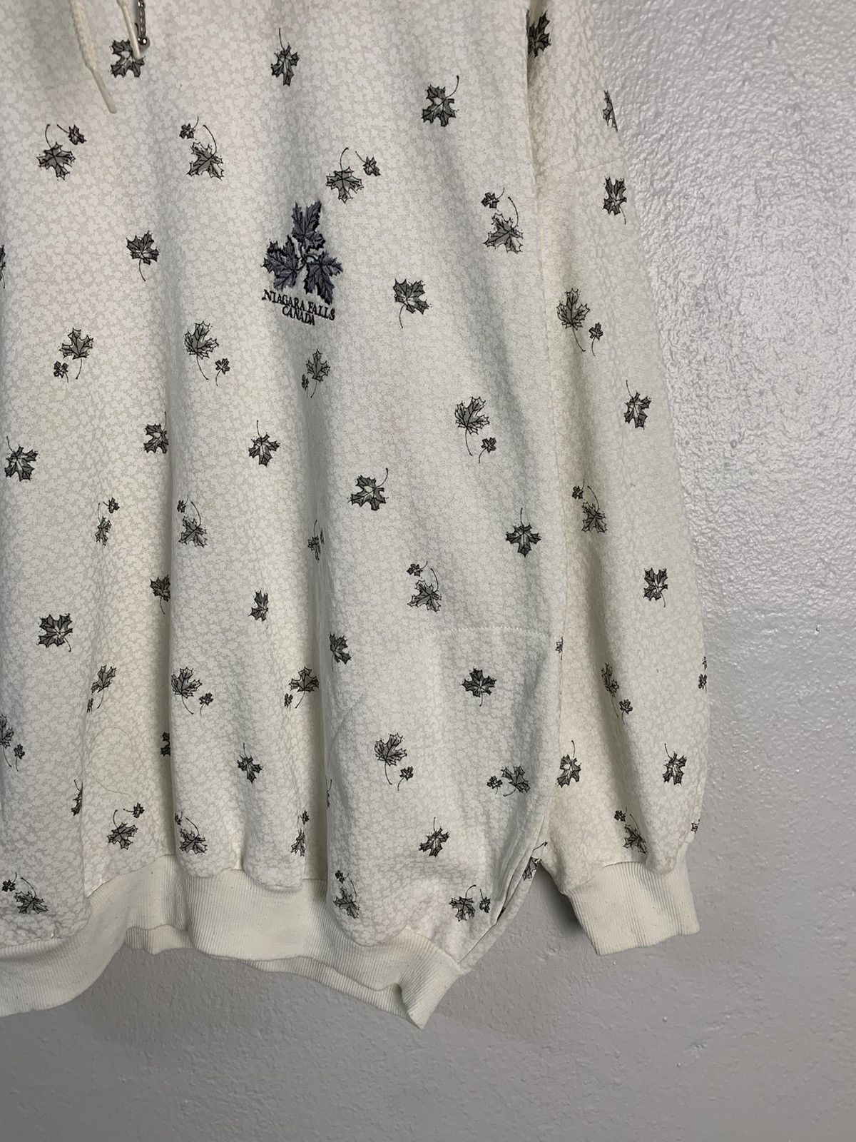 Other Cityscape Niagara Falls Canada Sweater Size US XL / EU 56 / 4 - 2 Thumbnail