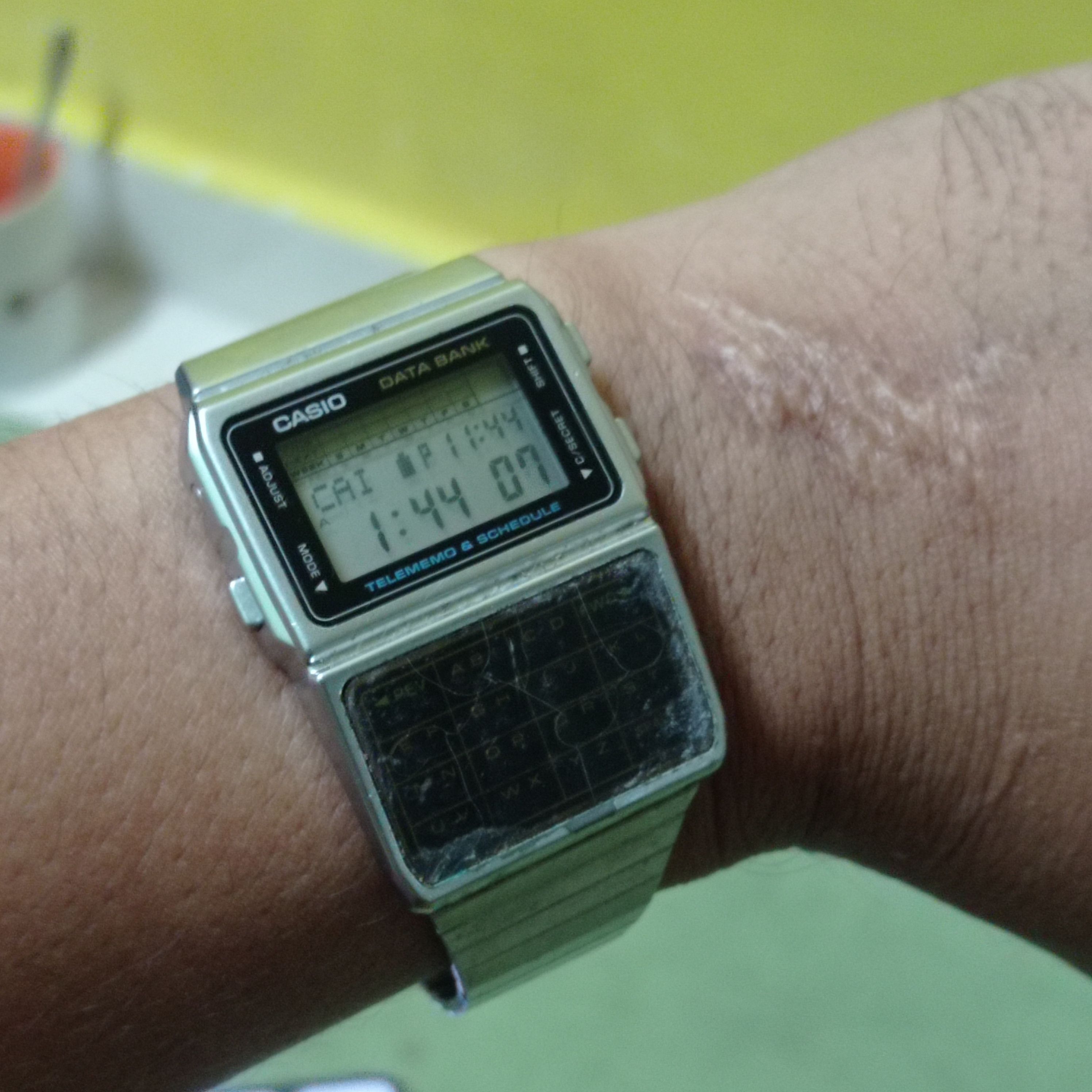 Vintage Retro 1990 CASIO DATA BANK (DBC-610) VINTAGE JAPANESE 