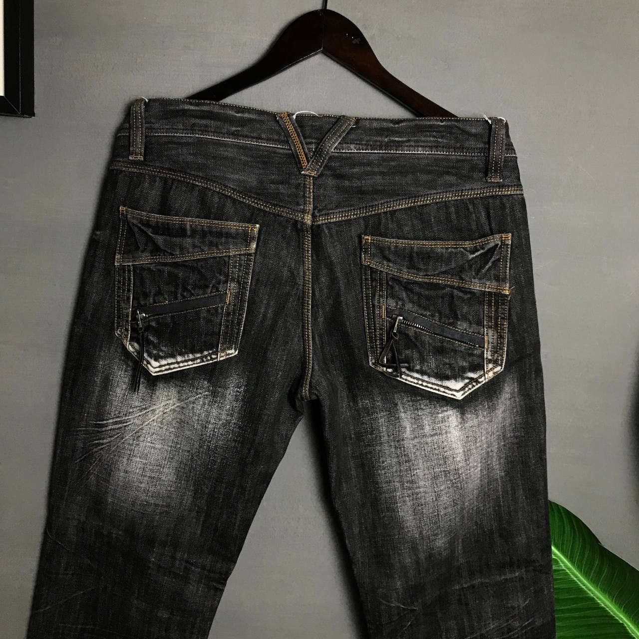 HIDEAWAYS × Japanese Brand Nicole Hideaways Multipocket Faded Jeans Size US 34 / EU 50 - 7 Thumbnail