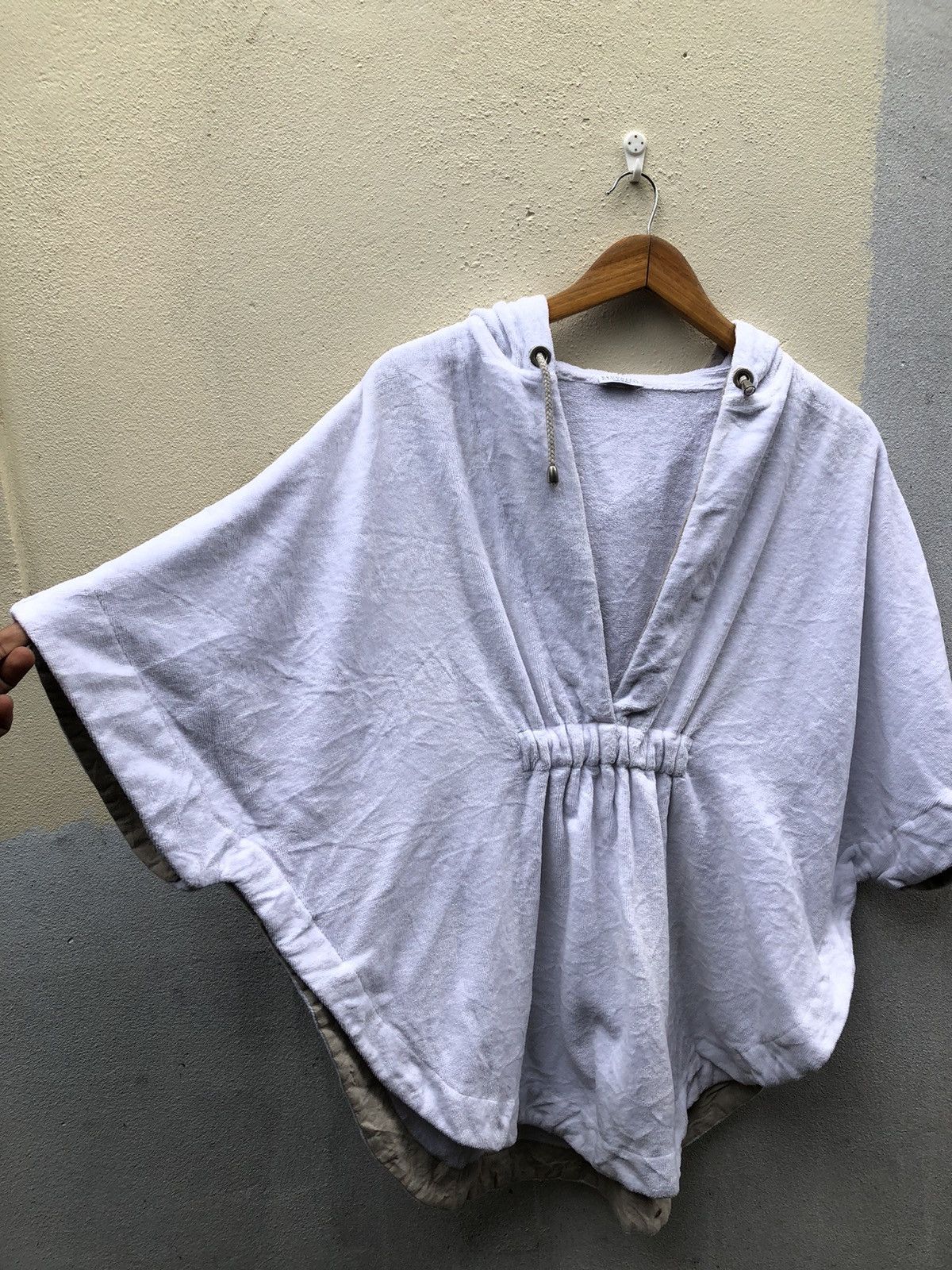 Brunello Cucinelli Brunello Cucinelli Poncho white Hoodies Size L / US 10 / IT 46 - 6 Thumbnail