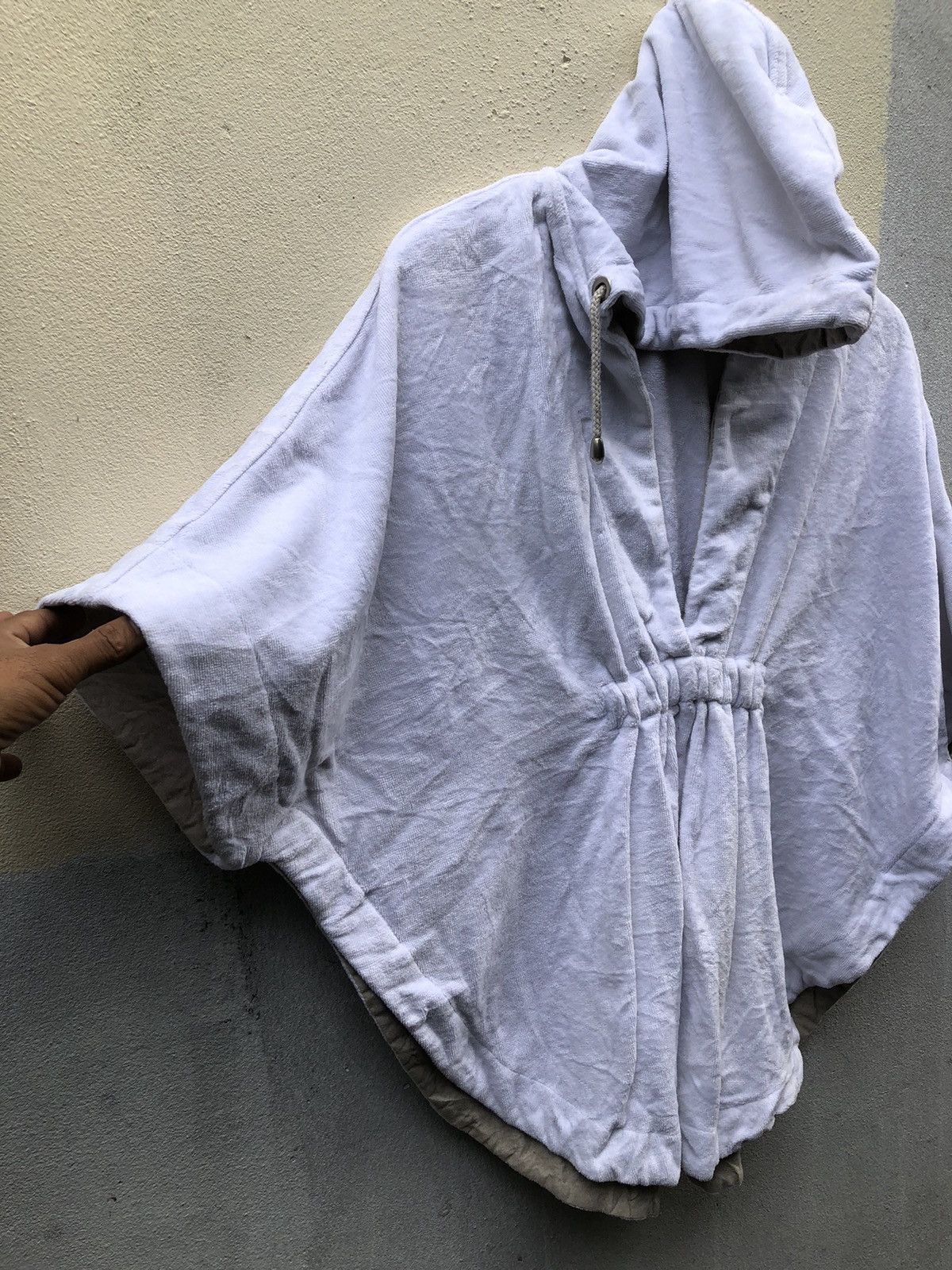 Brunello Cucinelli Brunello Cucinelli Poncho white Hoodies Size L / US 10 / IT 46 - 2 Thumbnail