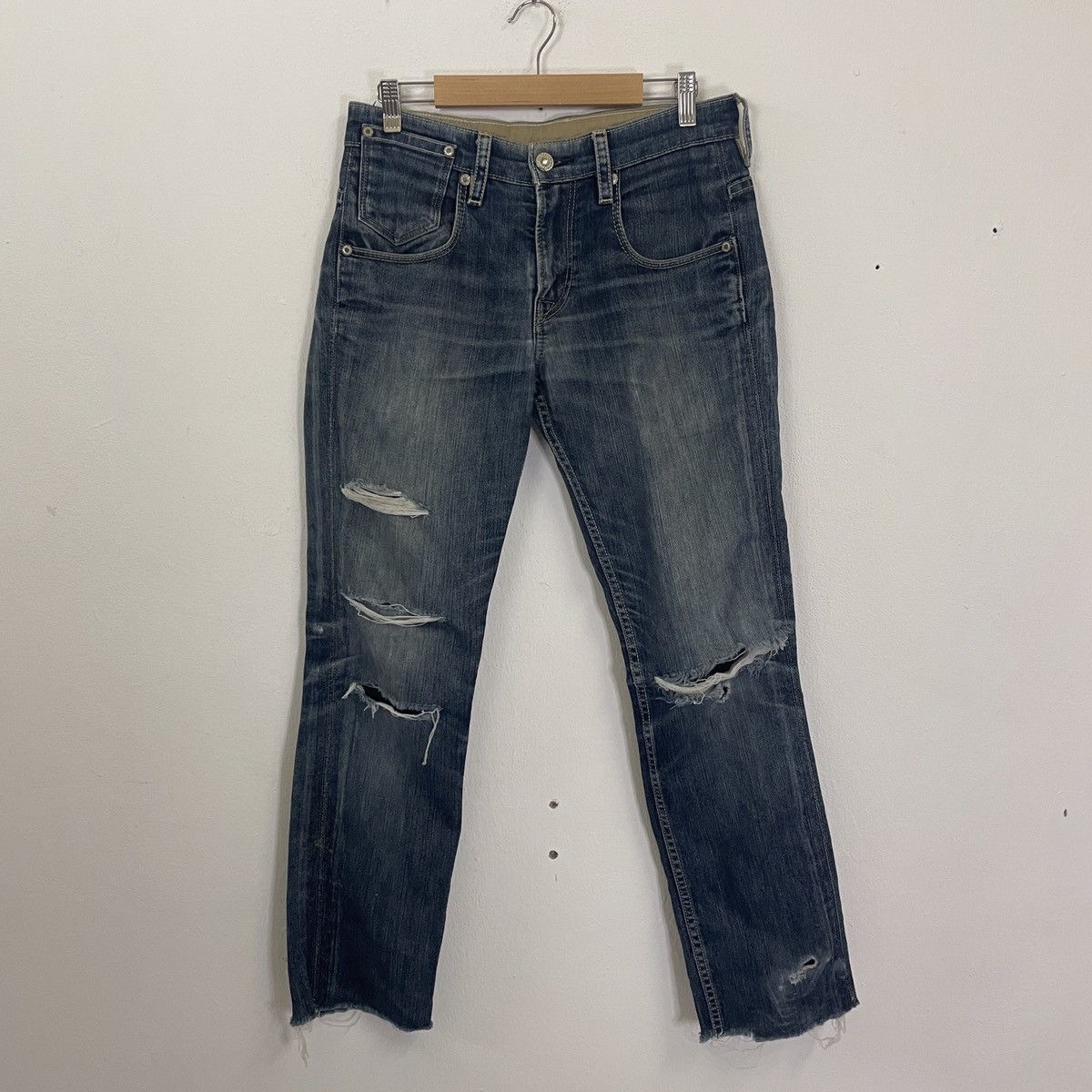 Levi's Vintage Levis 511 Kurt Cobain Style Distressed Denim Jeans Size US 30 / EU 46 - 1 Thumbnail