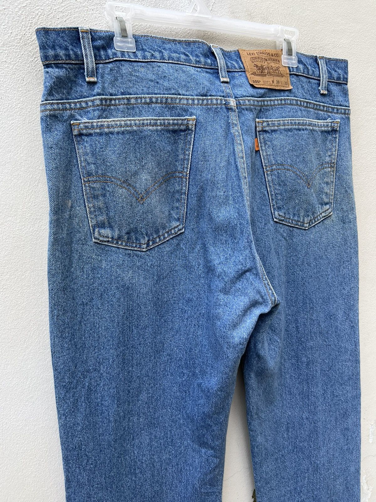 Levi's Vintage 1995 Levi’s 505 Orange Tab Fade Denim Painter Jeans Size US 38 / EU 54 - 14 Thumbnail