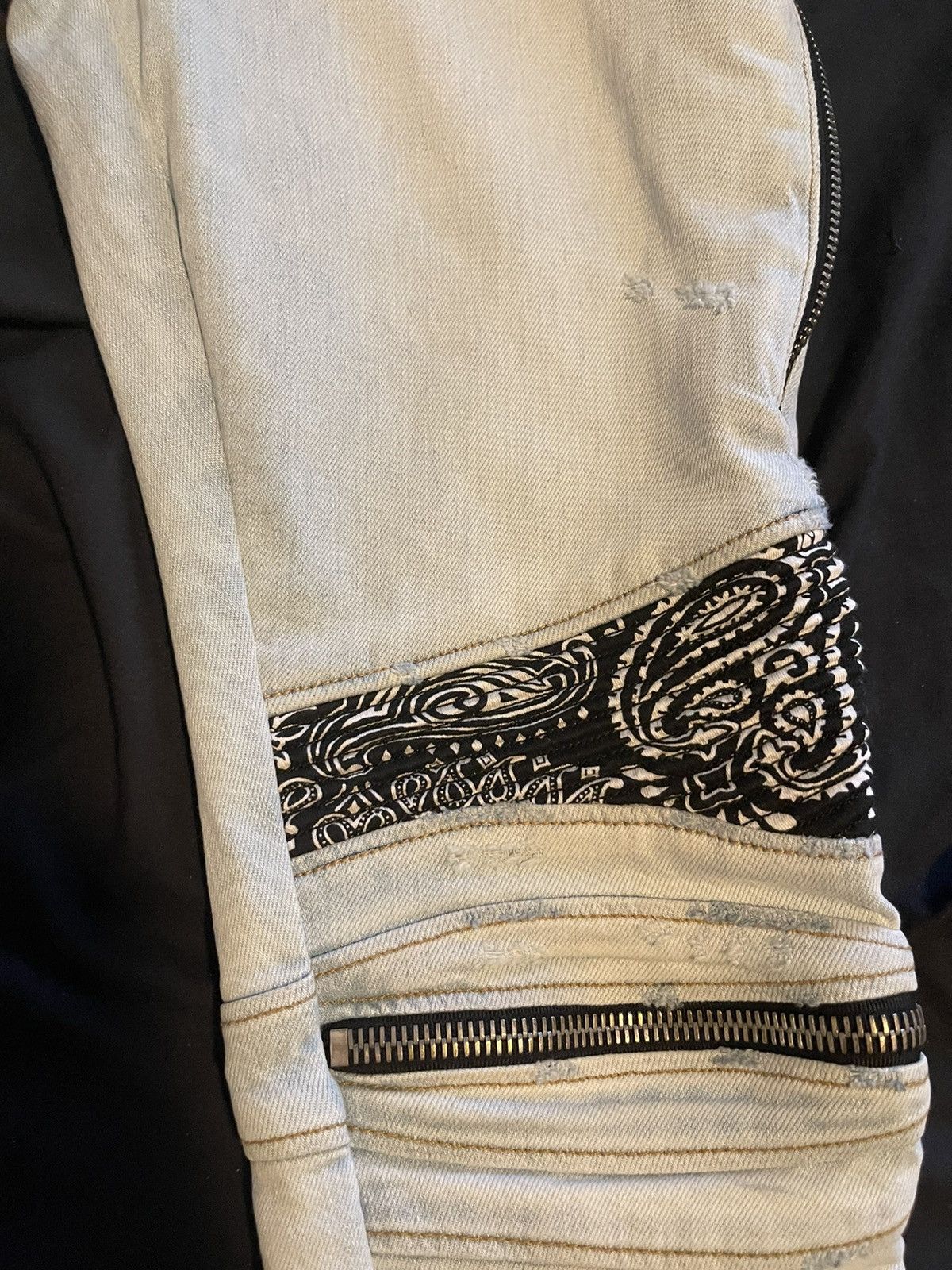 Amiri Amiri mx2 denim with black bandana Size US 31 - 2 Thumbnail