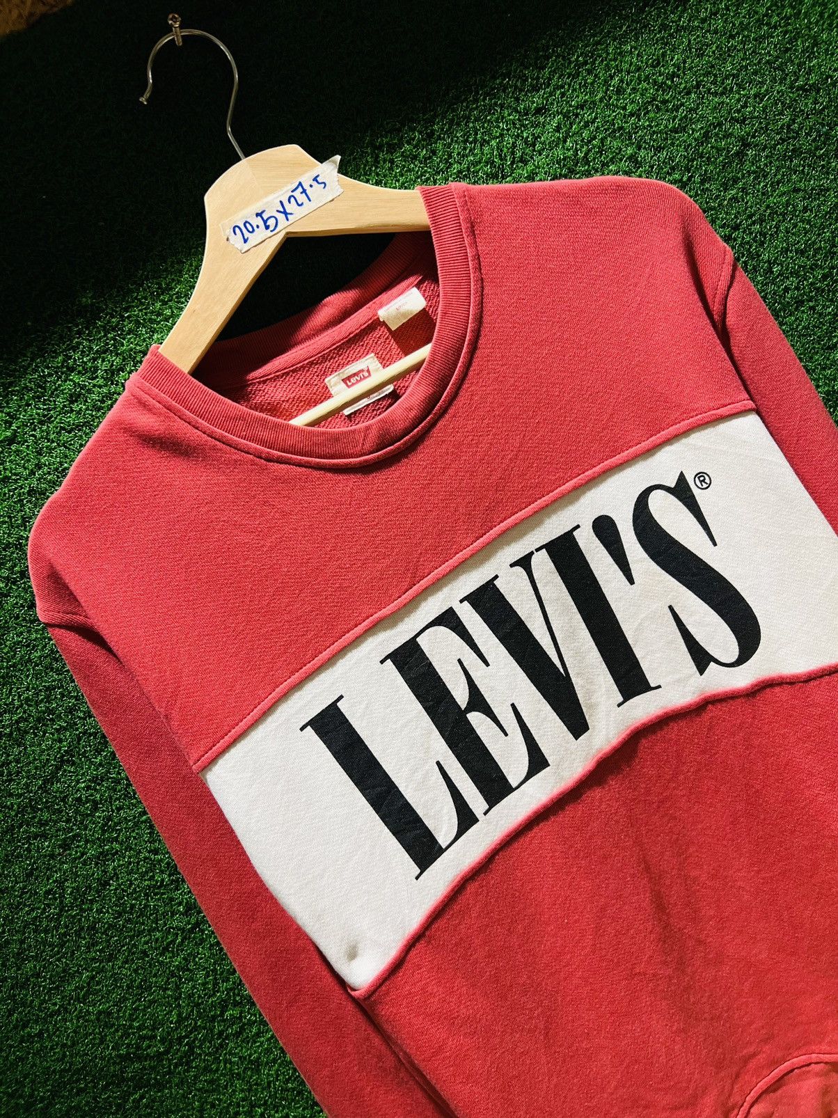 Vintage Levis spellout big logo Size US S / EU 44-46 / 1 - 3 Thumbnail