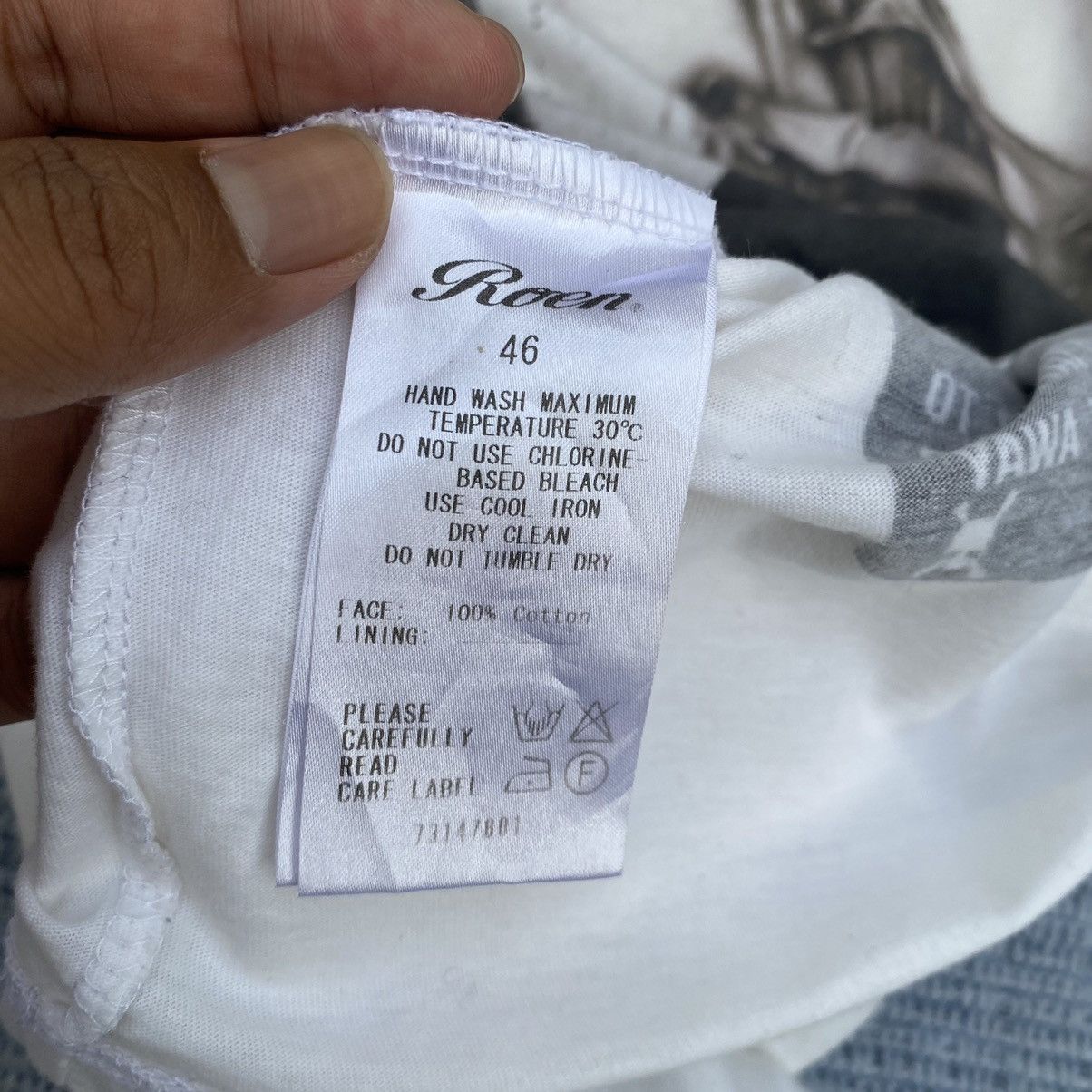 Japanese Brand white printed tee Size US S / EU 44-46 / 1 - 4 Thumbnail
