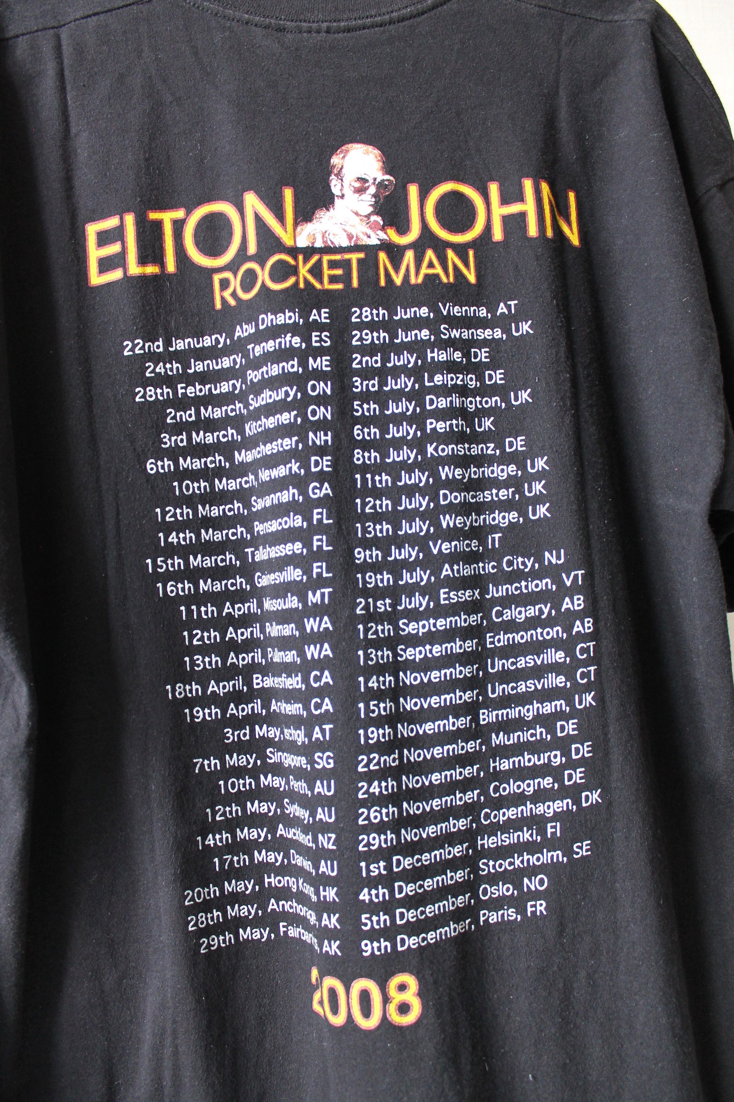 Band Tees 2007 Vintage Elton John Tour T Shirt World Faded black Size US XL / EU 56 / 4 - 7 Thumbnail