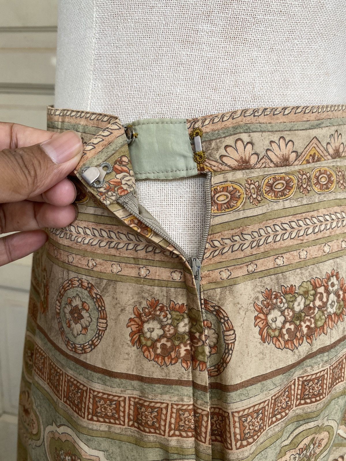 Burberry vintage 80s skirt Size 28" / US 6 / IT 42 - 5 Thumbnail