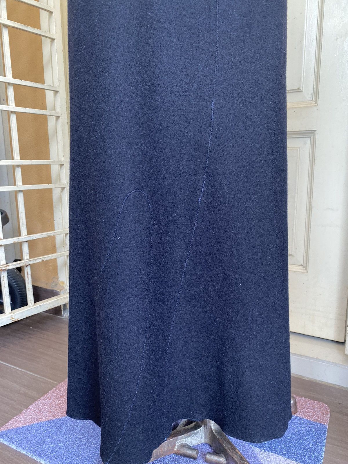 Japanese Brand jurgen lehl wool mixi skirt Size 28" / US 6 / IT 42 - 4 Thumbnail