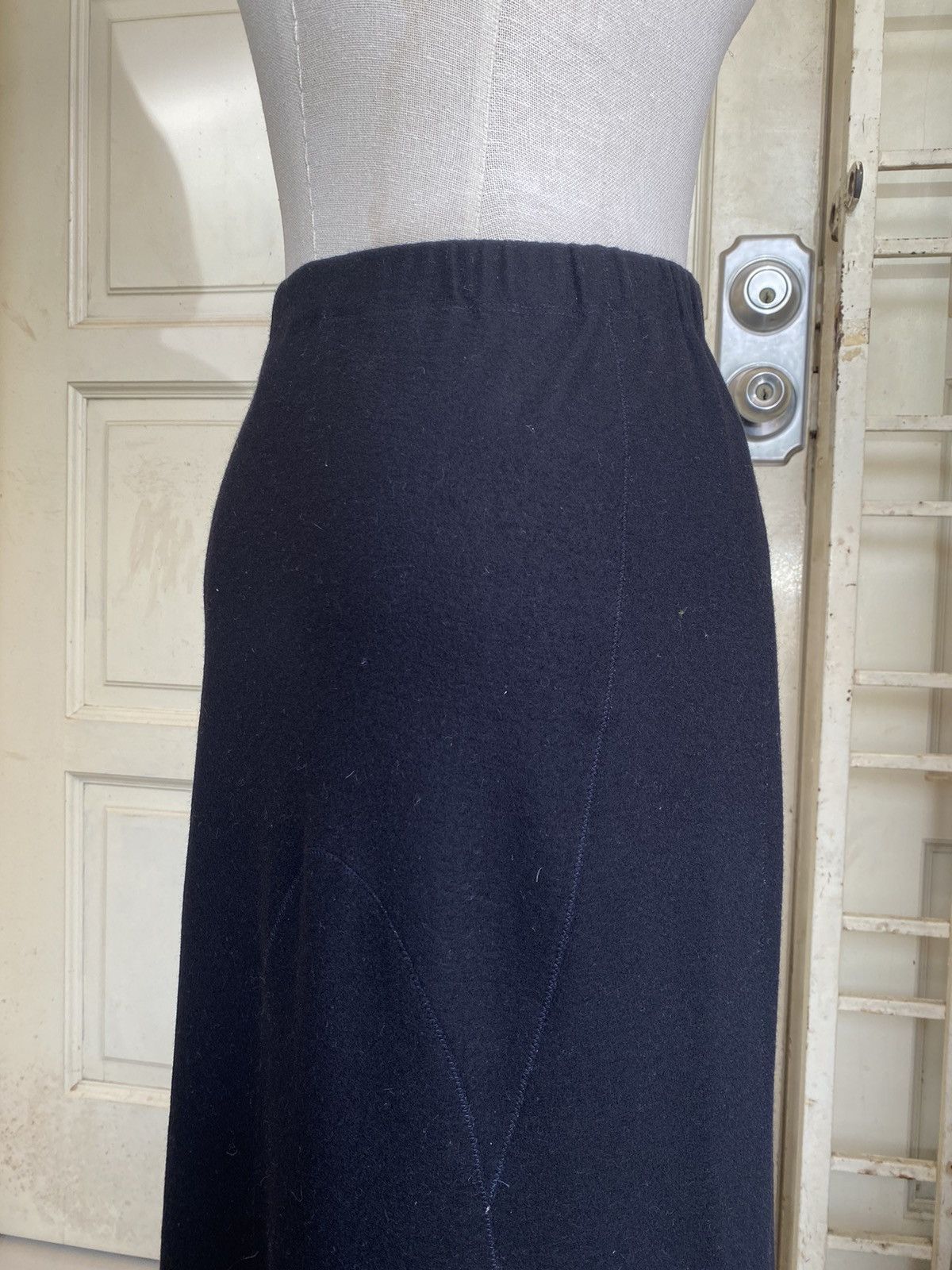 Japanese Brand jurgen lehl wool mixi skirt Size 28" / US 6 / IT 42 - 6 Thumbnail