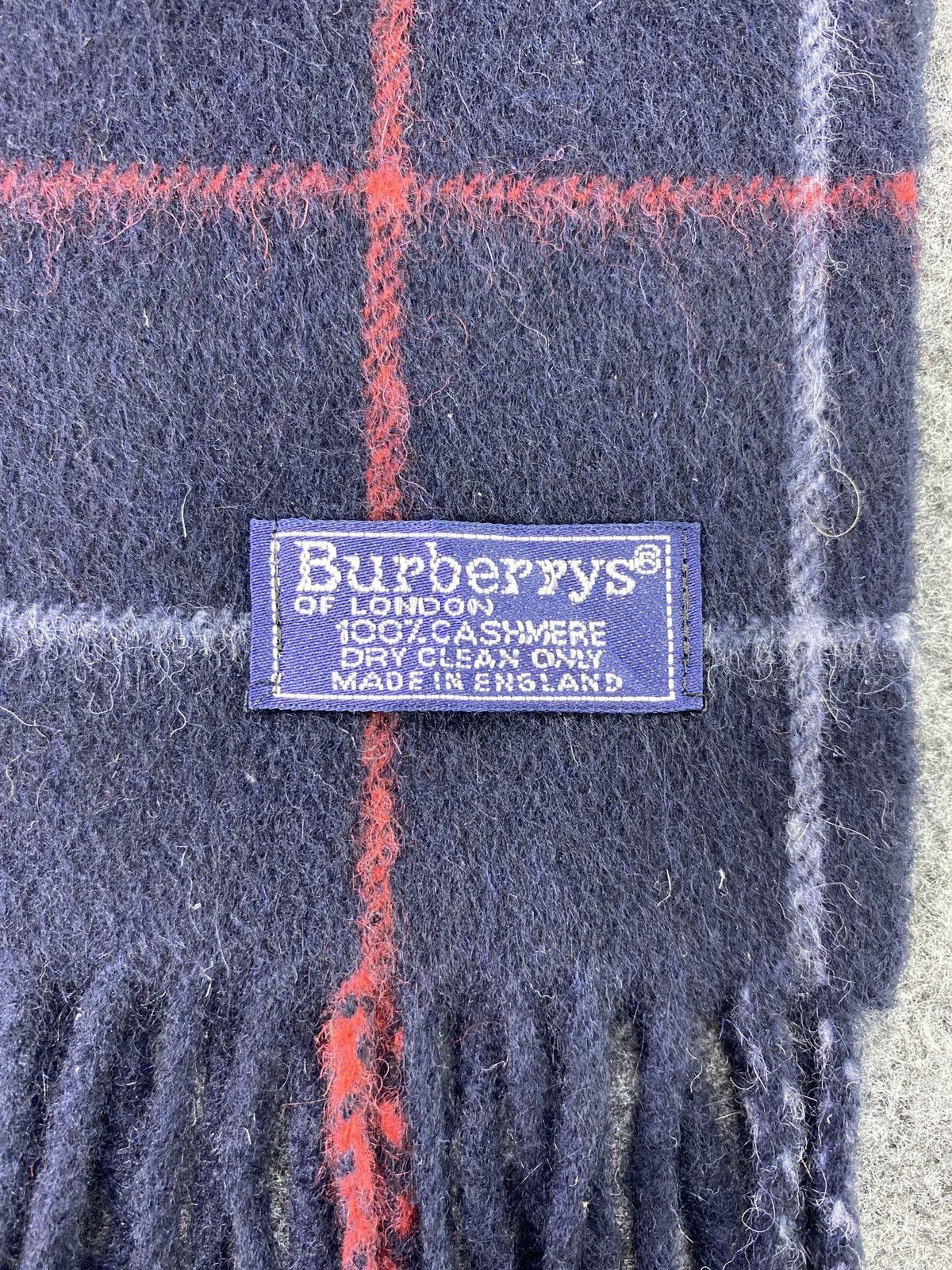 Burberry Vintage Burberry Scarf/Muffler/Neckwear -T151 Size ONE SIZE - 4 Thumbnail
