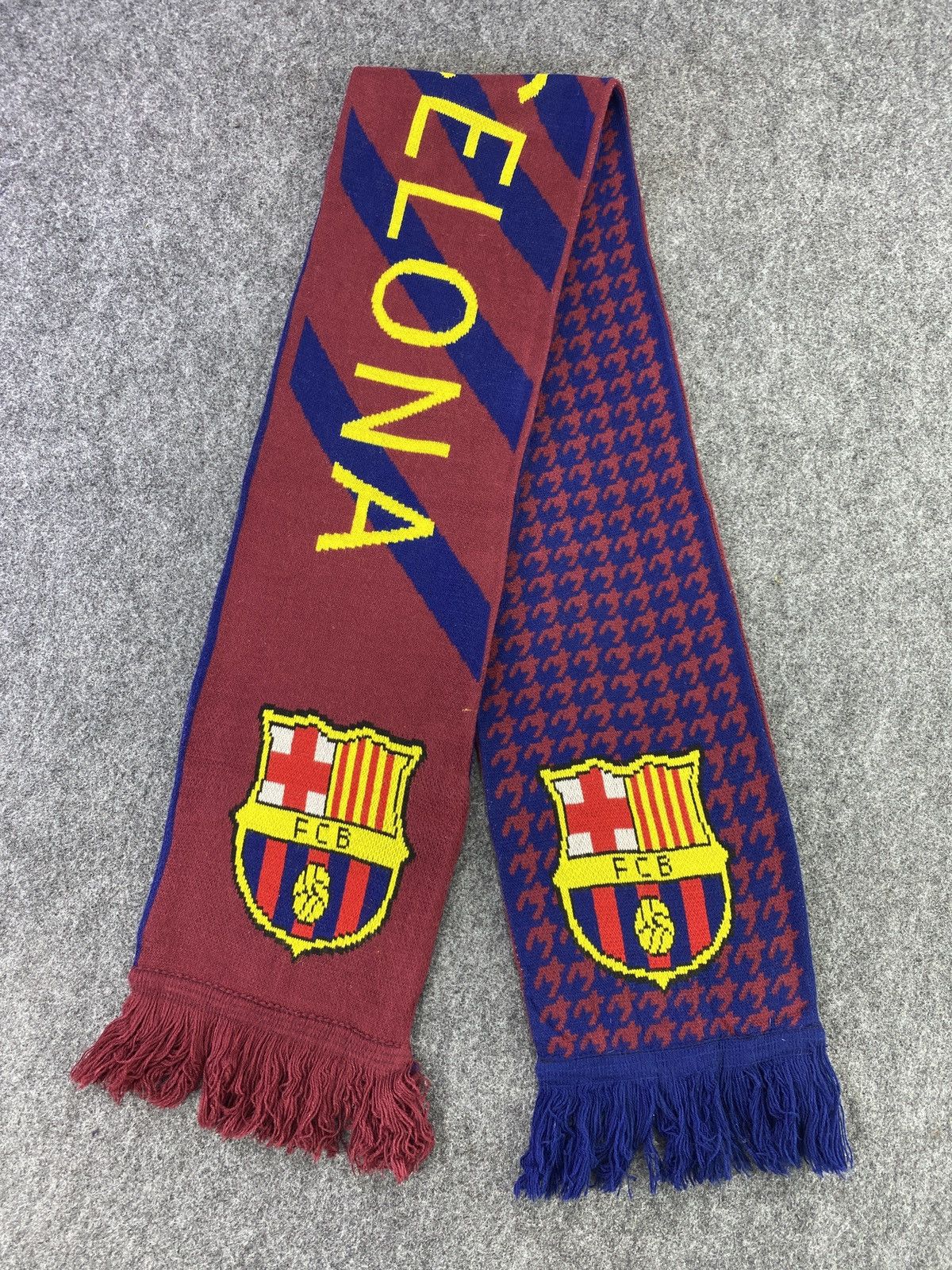 Other FC BARCELONA Scarf/Muffler/Neckwear -T152 Size ONE SIZE - 2 Thumbnail