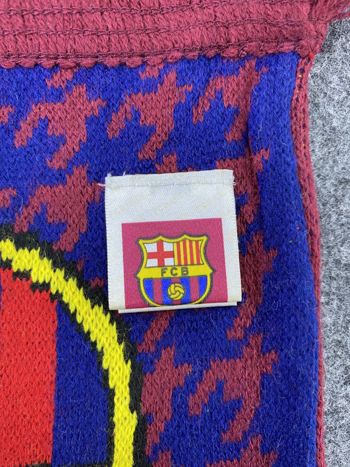 Other FC BARCELONA Scarf/Muffler/Neckwear -T152 Size ONE SIZE - 4 Thumbnail
