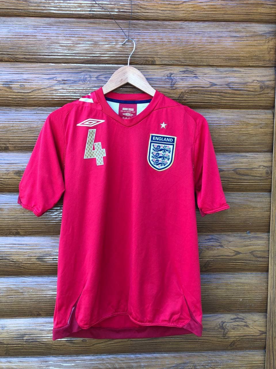 Umbro England 2006/2008 Gerrard #4 Football Shirt Soccer Jersey Size US S / EU 44-46 / 1 - 2 Thumbnail