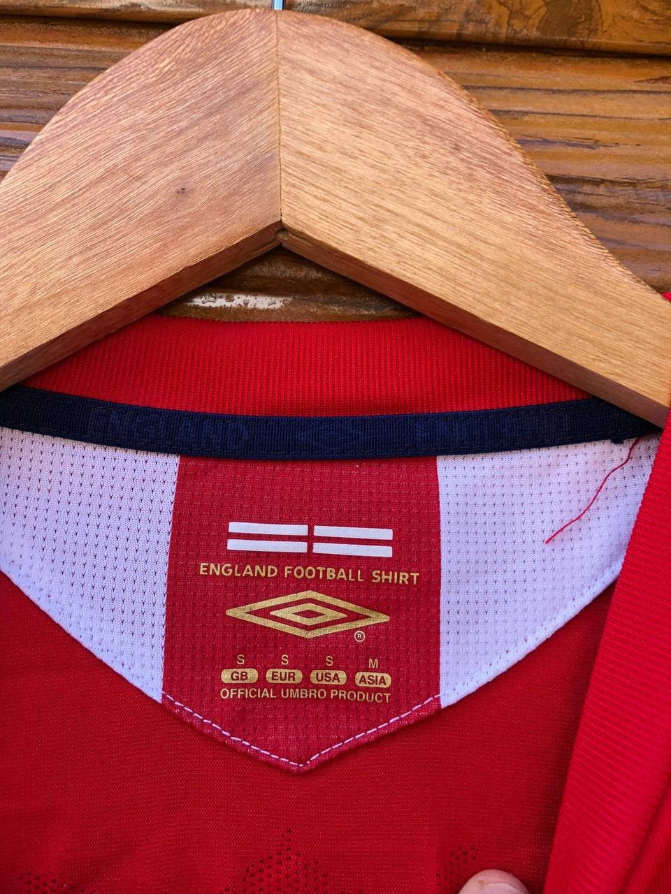 Umbro England 2006/2008 Gerrard #4 Football Shirt Soccer Jersey Size US S / EU 44-46 / 1 - 4 Thumbnail
