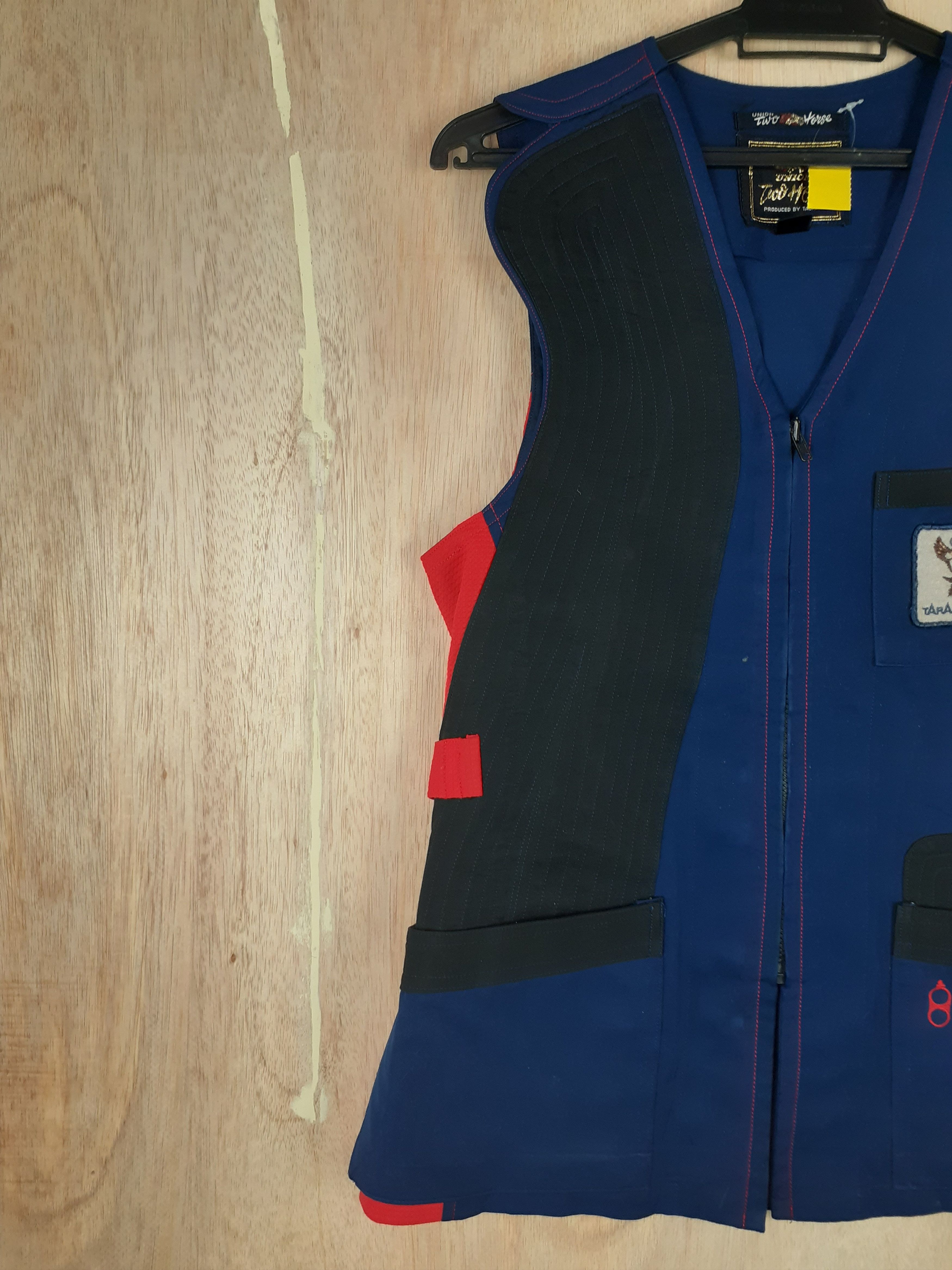 Japanese Brand Union Two Horse blue/red vest #3081 Size US S / EU 44-46 / 1 - 6 Thumbnail