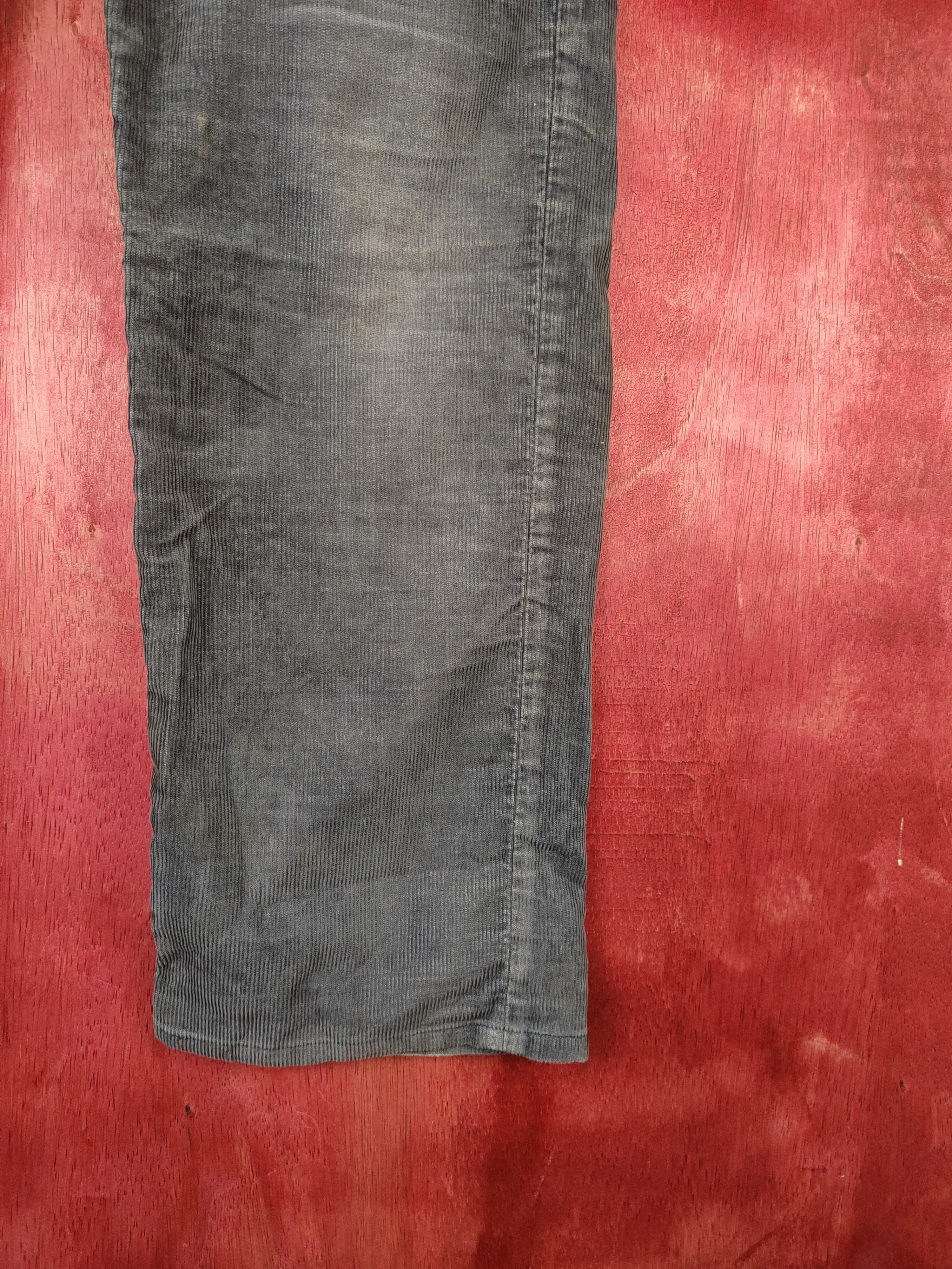 Gap GAP 1969 Gray Faded corduroy Denim #5975 Size US 33 - 6 Thumbnail