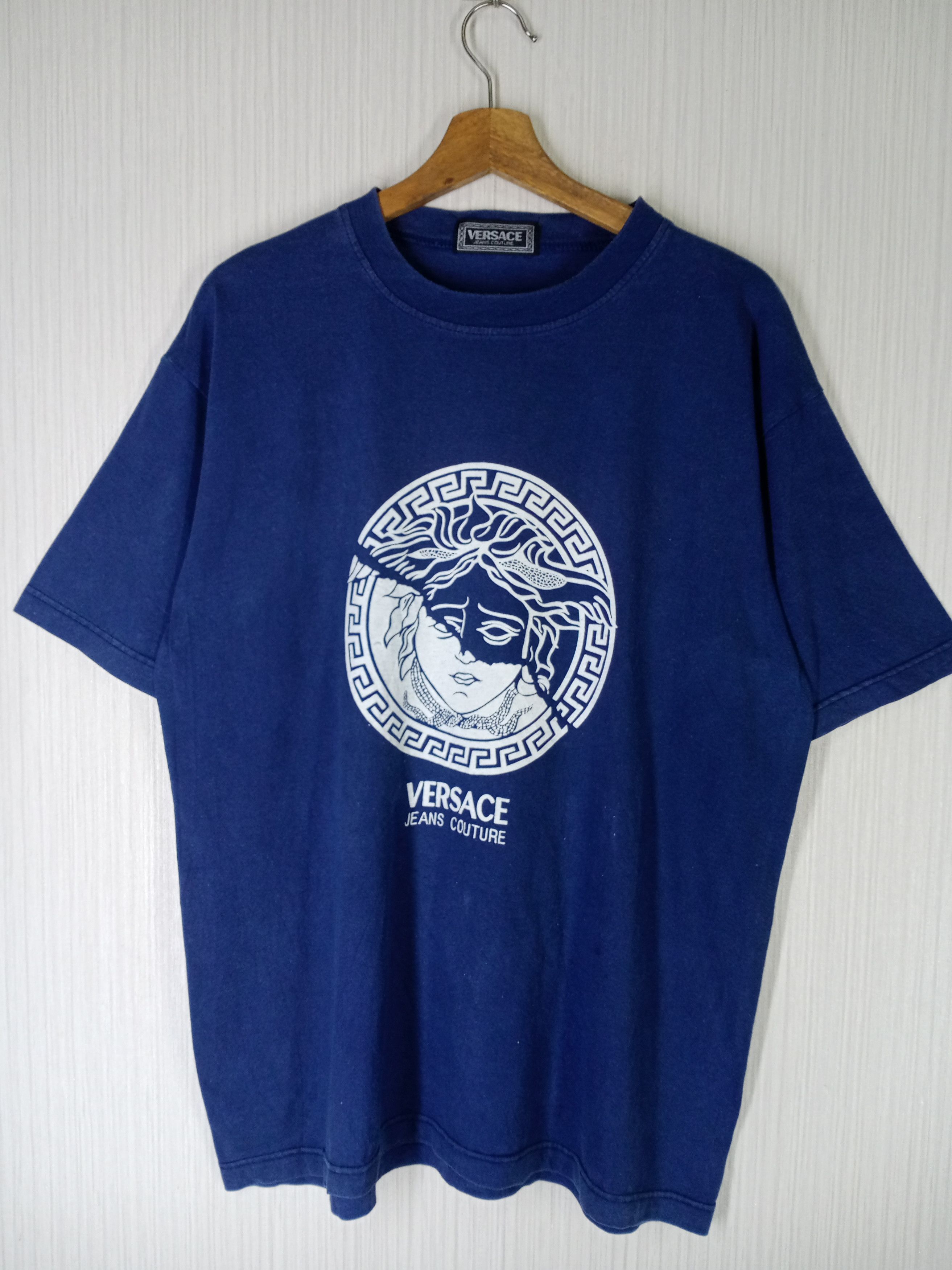 Versace Rare Vintage Versace Jeans Couture Big Logo Tshirt Size US L / EU 52-54 / 3 - 1 Thumbnail