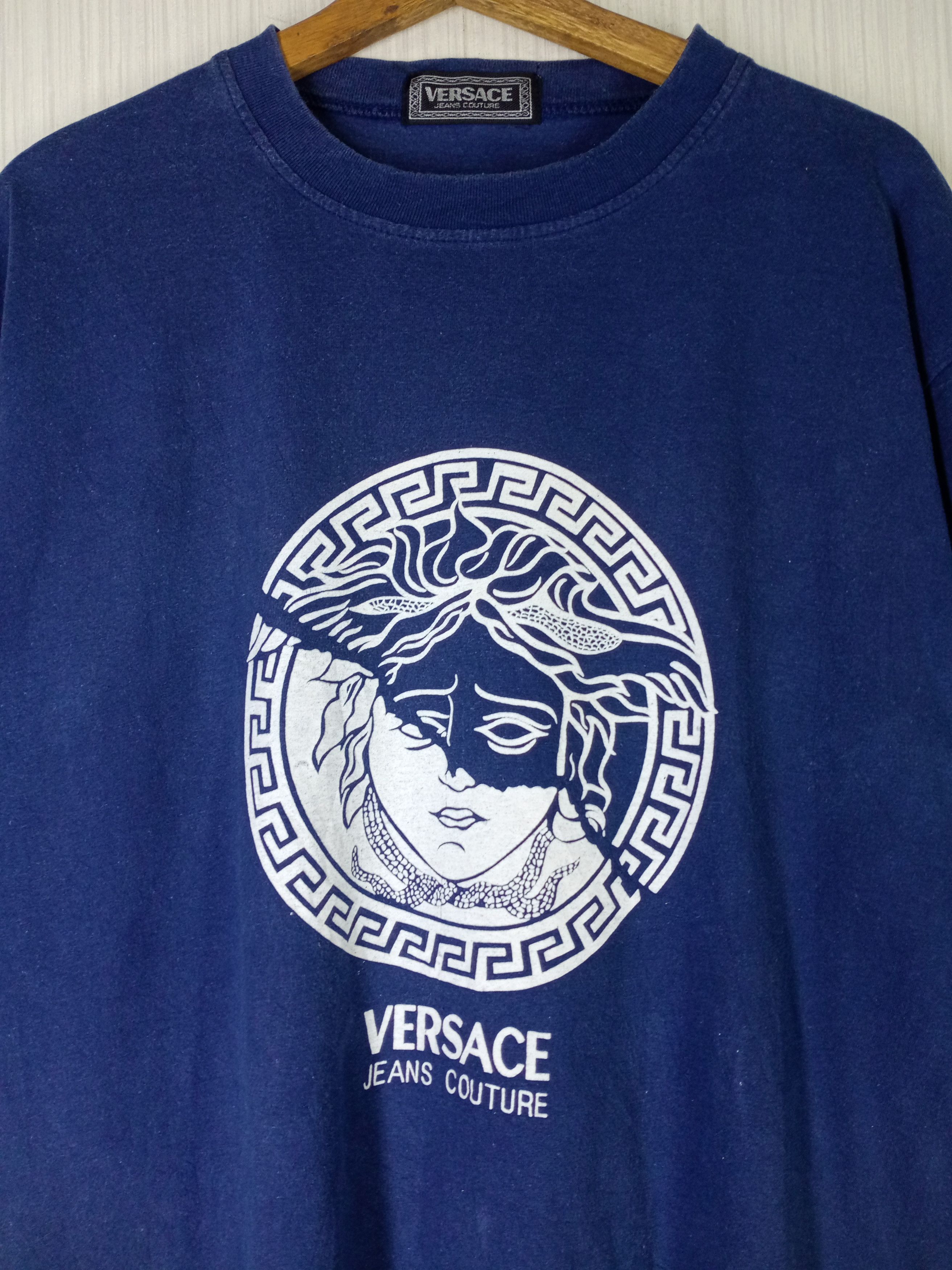 Versace Rare Vintage Versace Jeans Couture Big Logo Tshirt Size US L / EU 52-54 / 3 - 2 Thumbnail