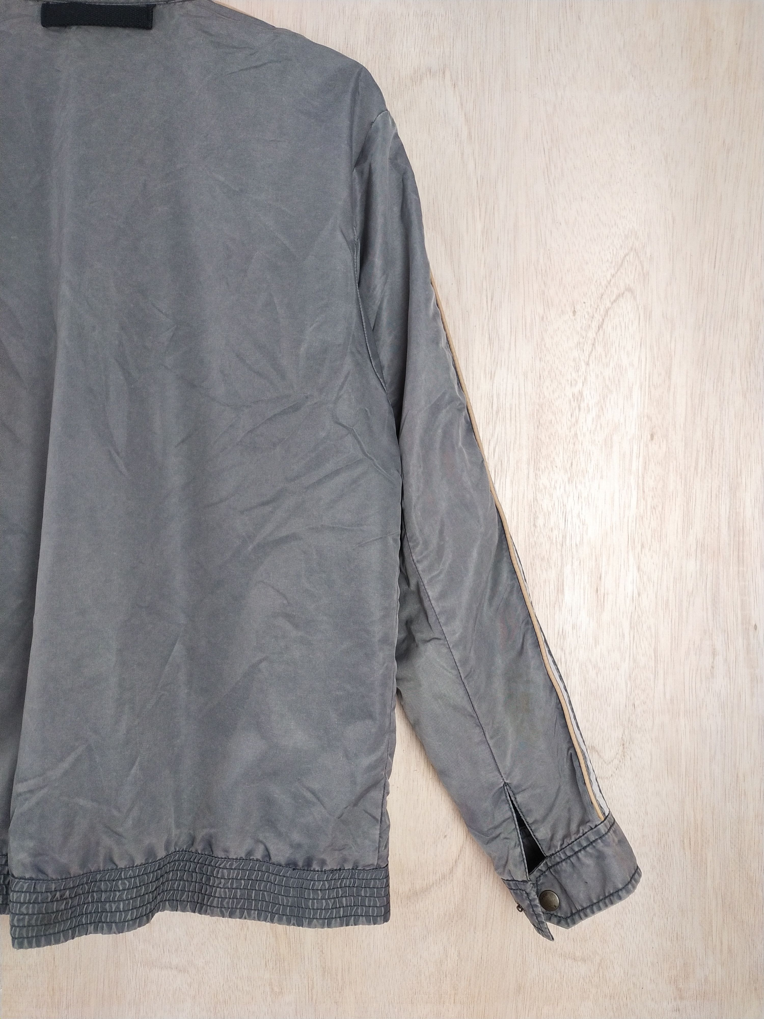 FCUK FCUK Japan Gray Jacket sweater #2885 Size US M / EU 48-50 / 2 - 12 Thumbnail