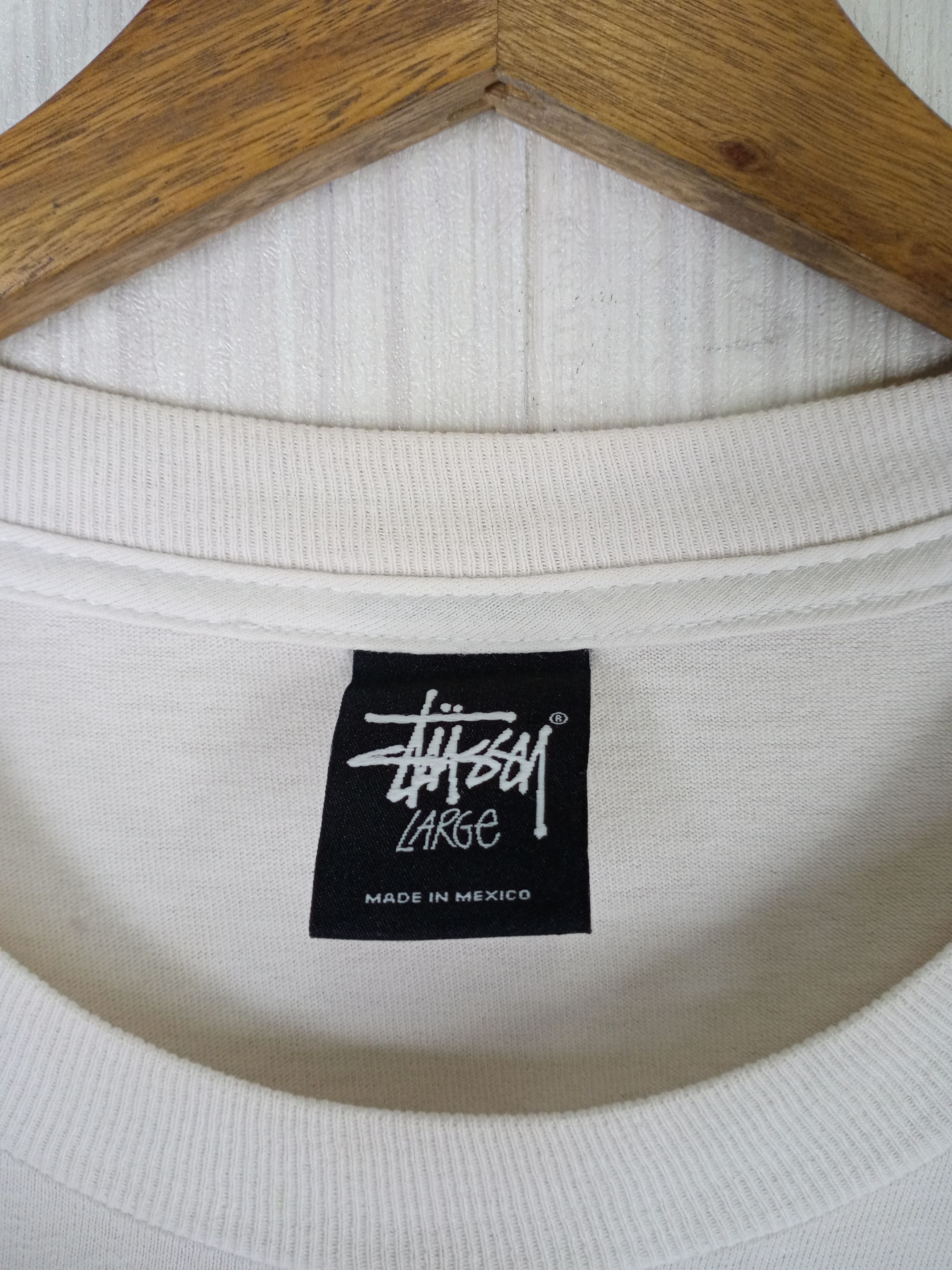 Stussy Rare Vintage Stussy X Independent Big Logo Tshirt Size US L / EU 52-54 / 3 - 9 Thumbnail