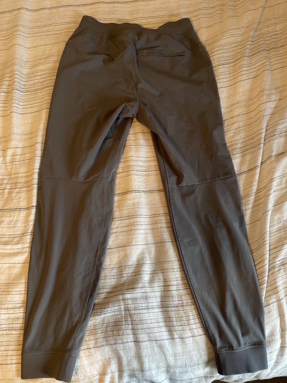 Lululemon Lululemon ABC Joggers Size US 32 / EU 48 - 3 Thumbnail