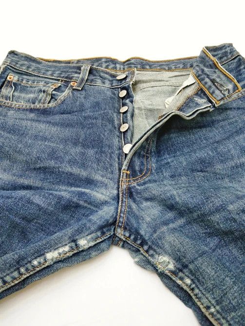 Levi's Vintage Levi's 501 Distressed Jeans 32x30 Size US 32 / EU 48 - 5 Thumbnail