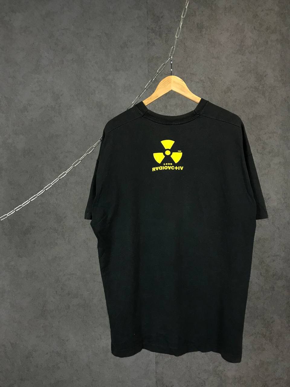 Vintage Radioactive 1999 made in USA vintage tee Size US XXL / EU 58 / 5 - 5 Thumbnail
