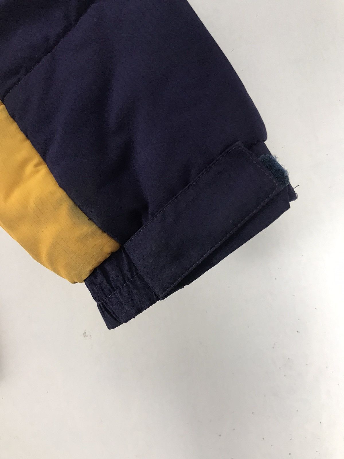 Canterbury of New Zealand Canterbury of New Zealand Color Block Puffer Jacket Size US M / EU 48-50 / 2 - 9 Thumbnail