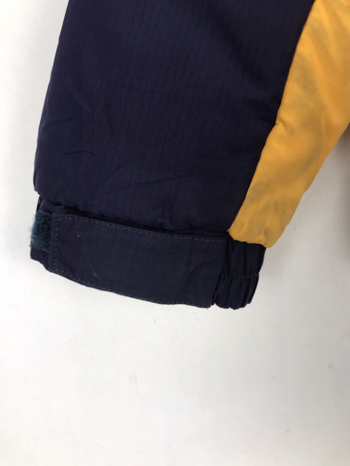 Canterbury of New Zealand Canterbury of New Zealand Color Block Puffer Jacket Size US M / EU 48-50 / 2 - 10 Thumbnail