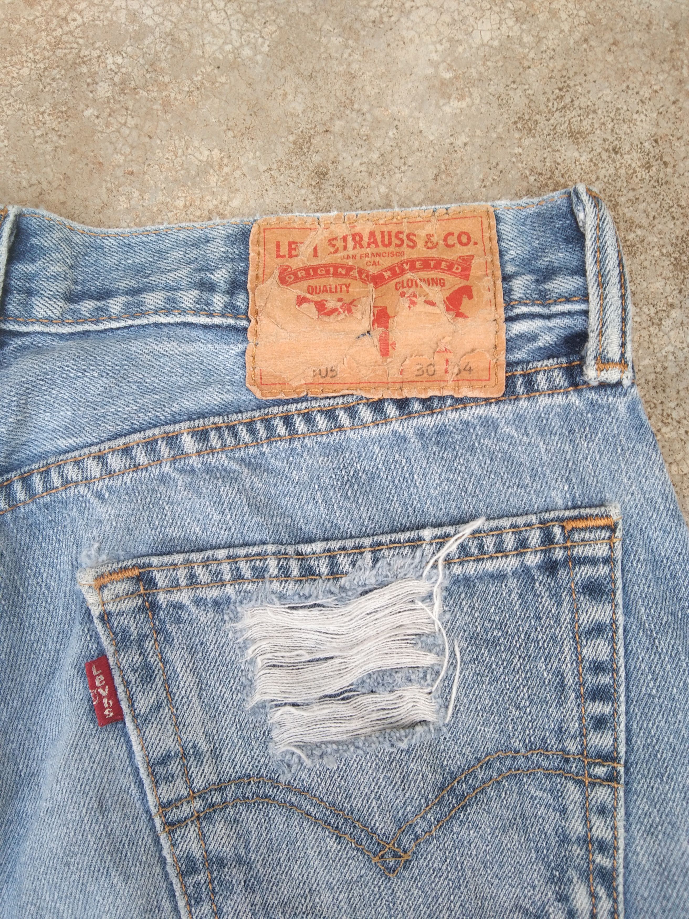 Jean × Levi's × Vintage Vintage Levis 505 Distressed Jeans 30x30 Size US 30 / EU 46 - 4 Thumbnail
