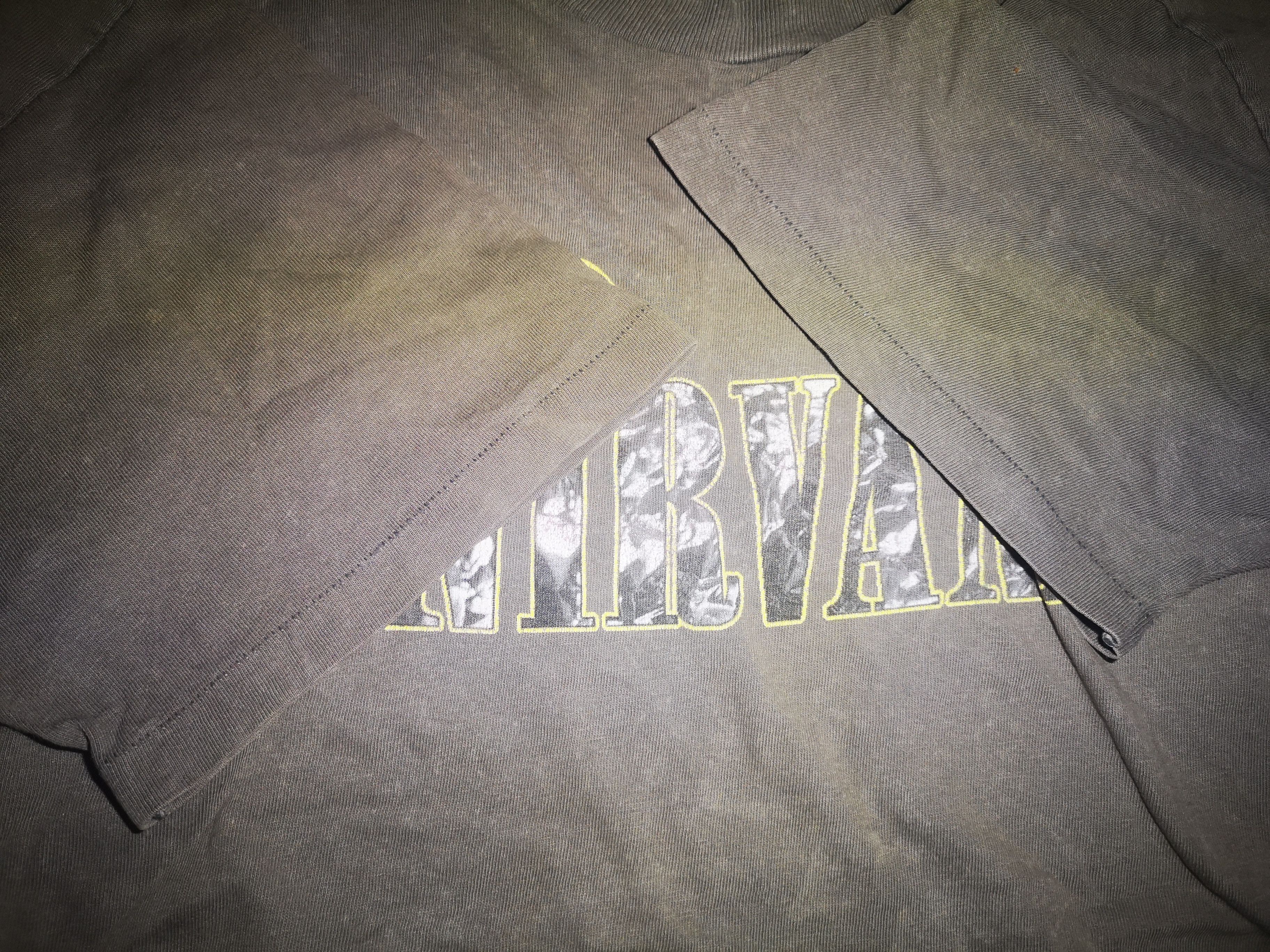 Band Tees Vintage Nirvana ©1997 Size US XL / EU 56 / 4 - 7 Thumbnail