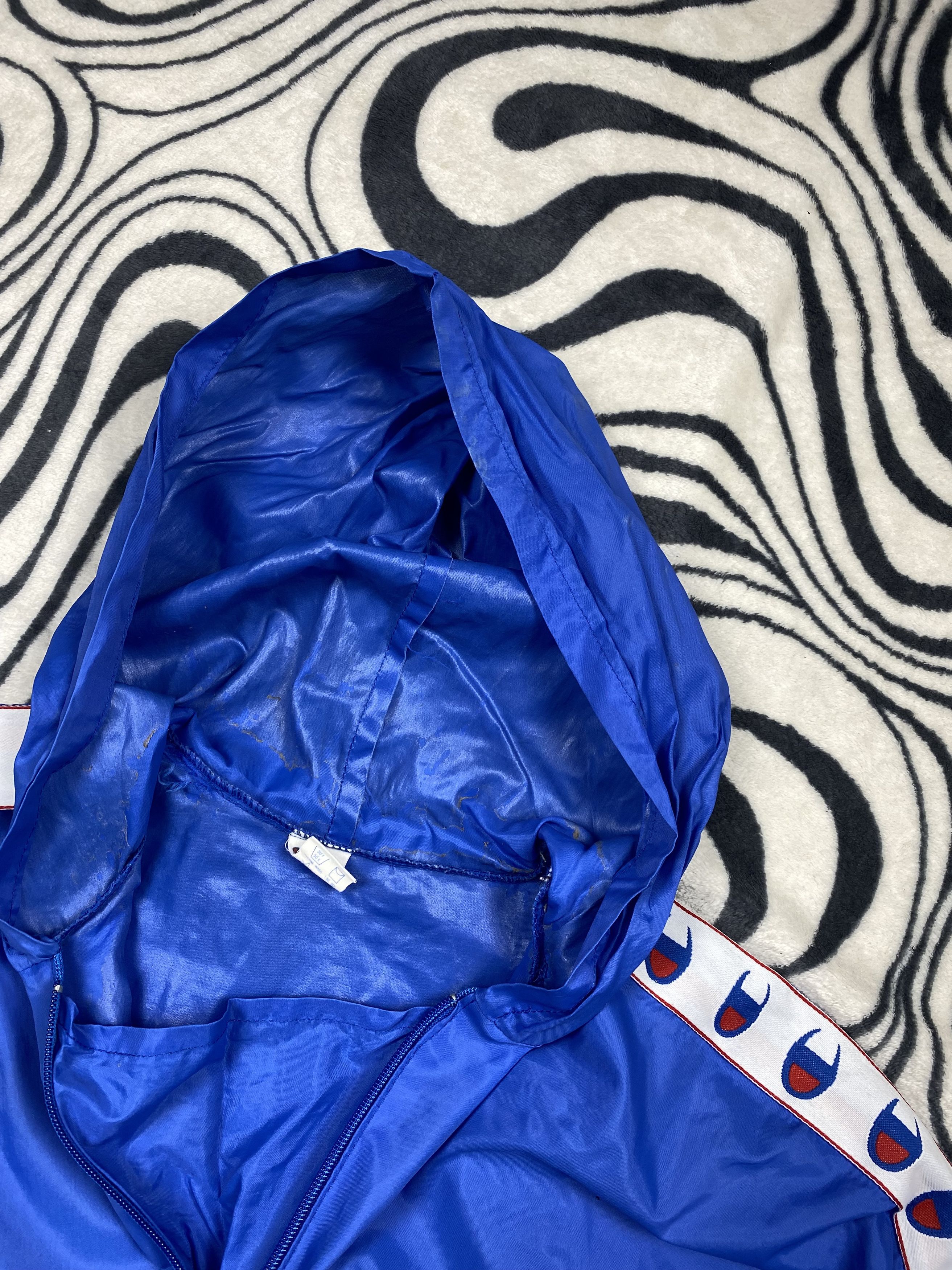 Champion Champion USA 90s Vintage Faded Nylon Jacket Size US L / EU 52-54 / 3 - 6 Thumbnail
